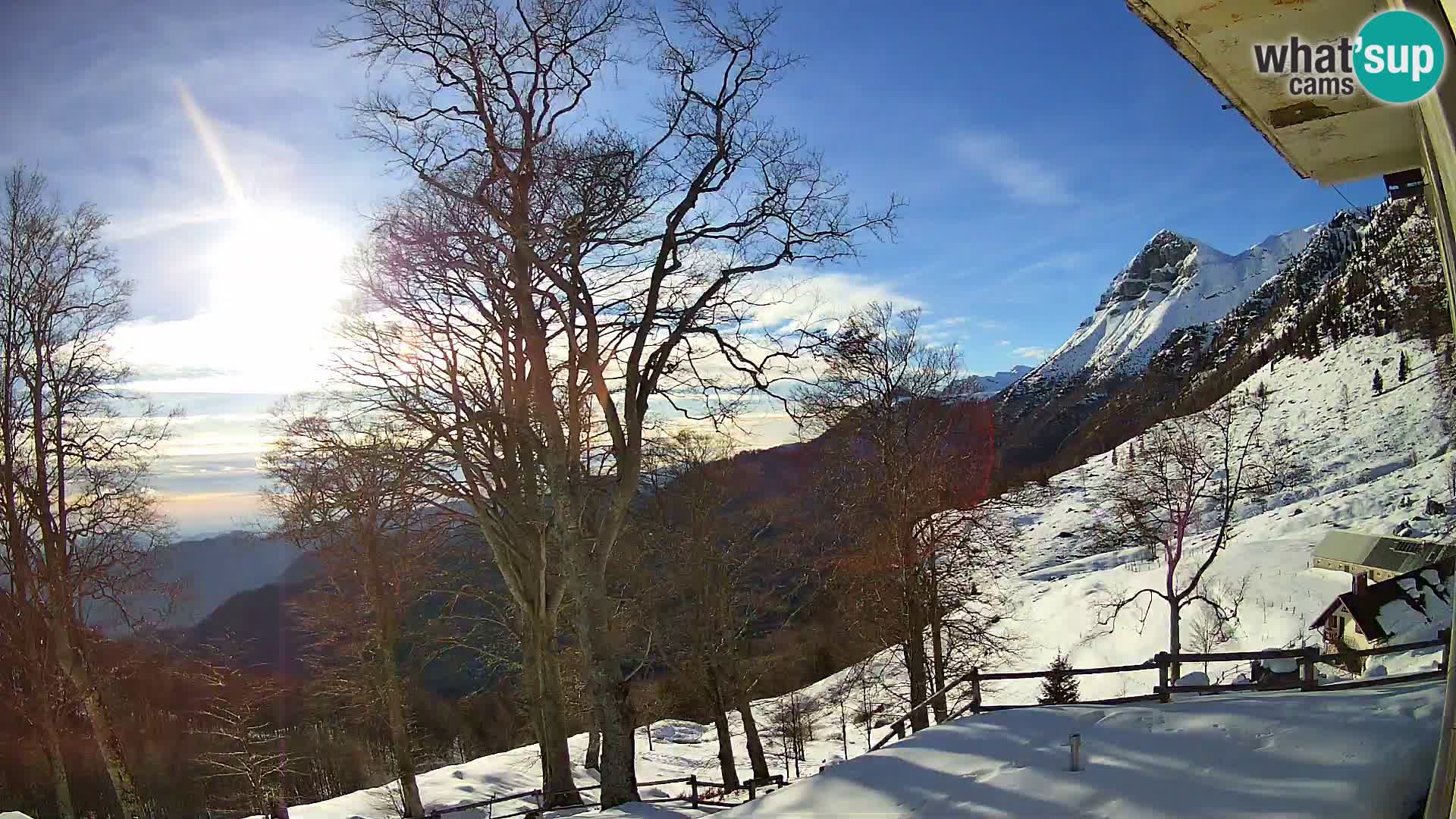 Refuge de la montagne Planina Razor caméra en direct (1315) | vue sur Tolminski Migovec