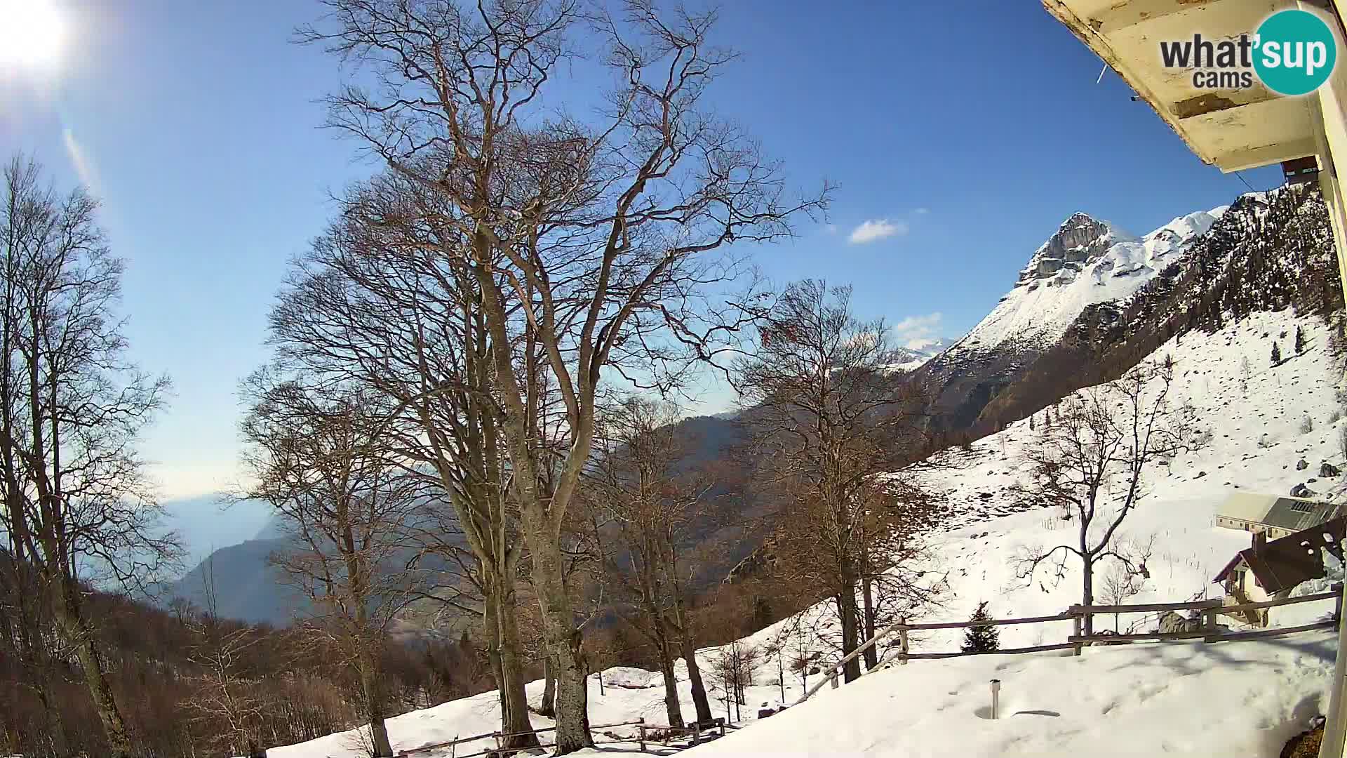 Refuge de la montagne Planina Razor caméra en direct (1315) | vue sur Tolminski Migovec