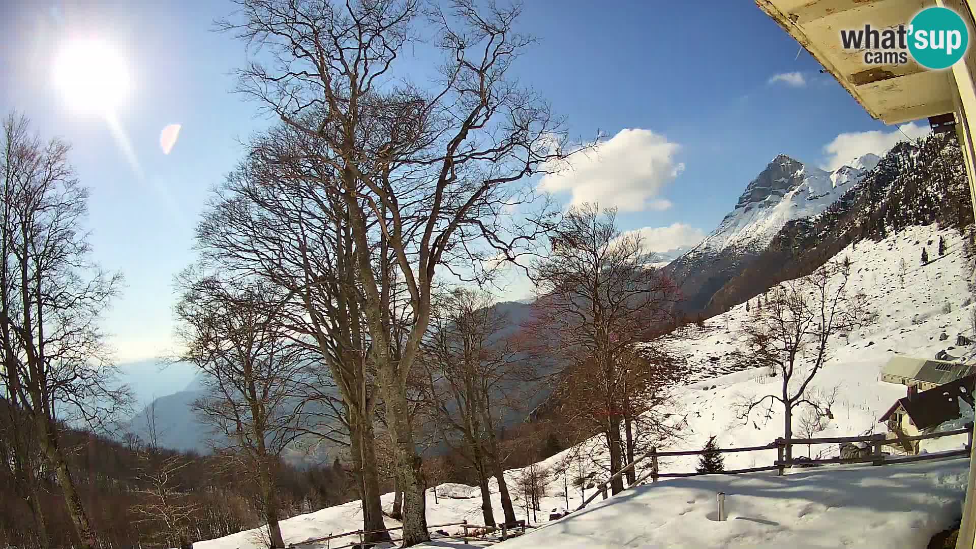 Refuge de la montagne Planina Razor caméra en direct (1315) | vue sur Tolminski Migovec