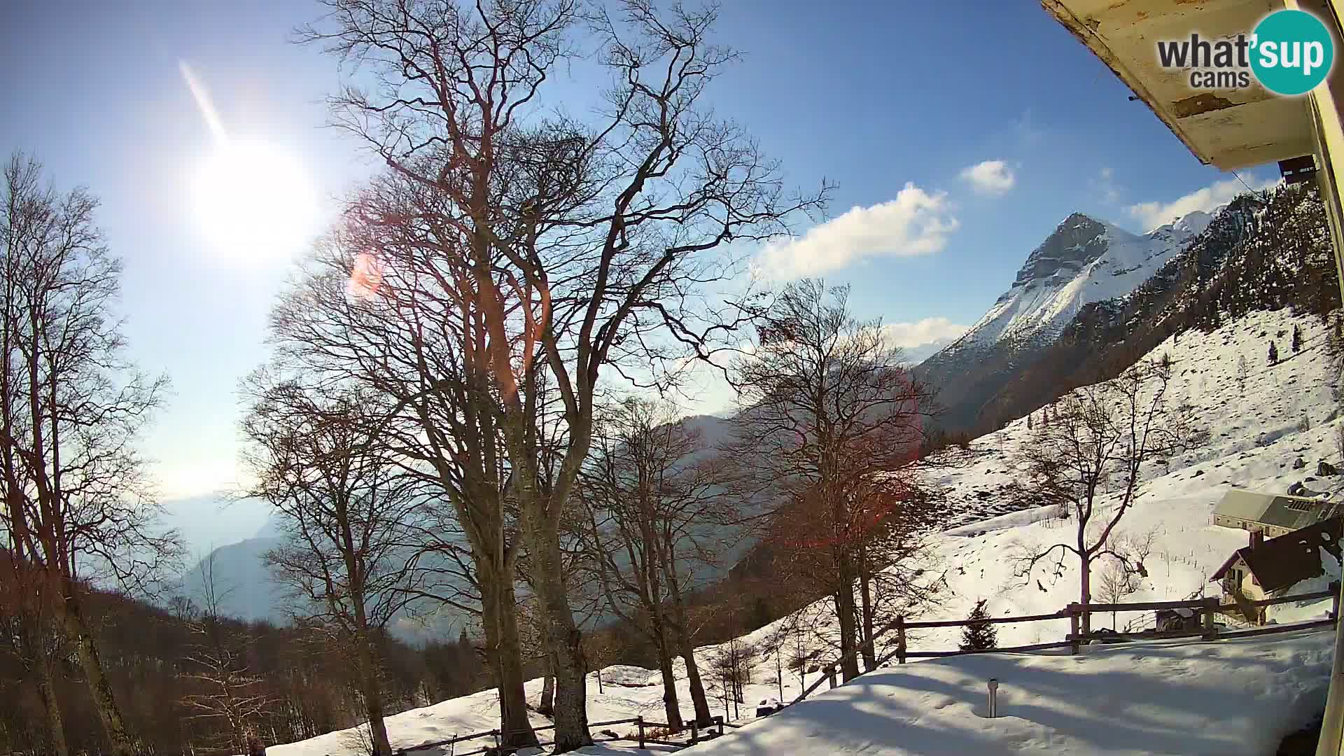 Planina Razor Bergütte Webcam (1315) | Blick auf Tolminski Migovec
