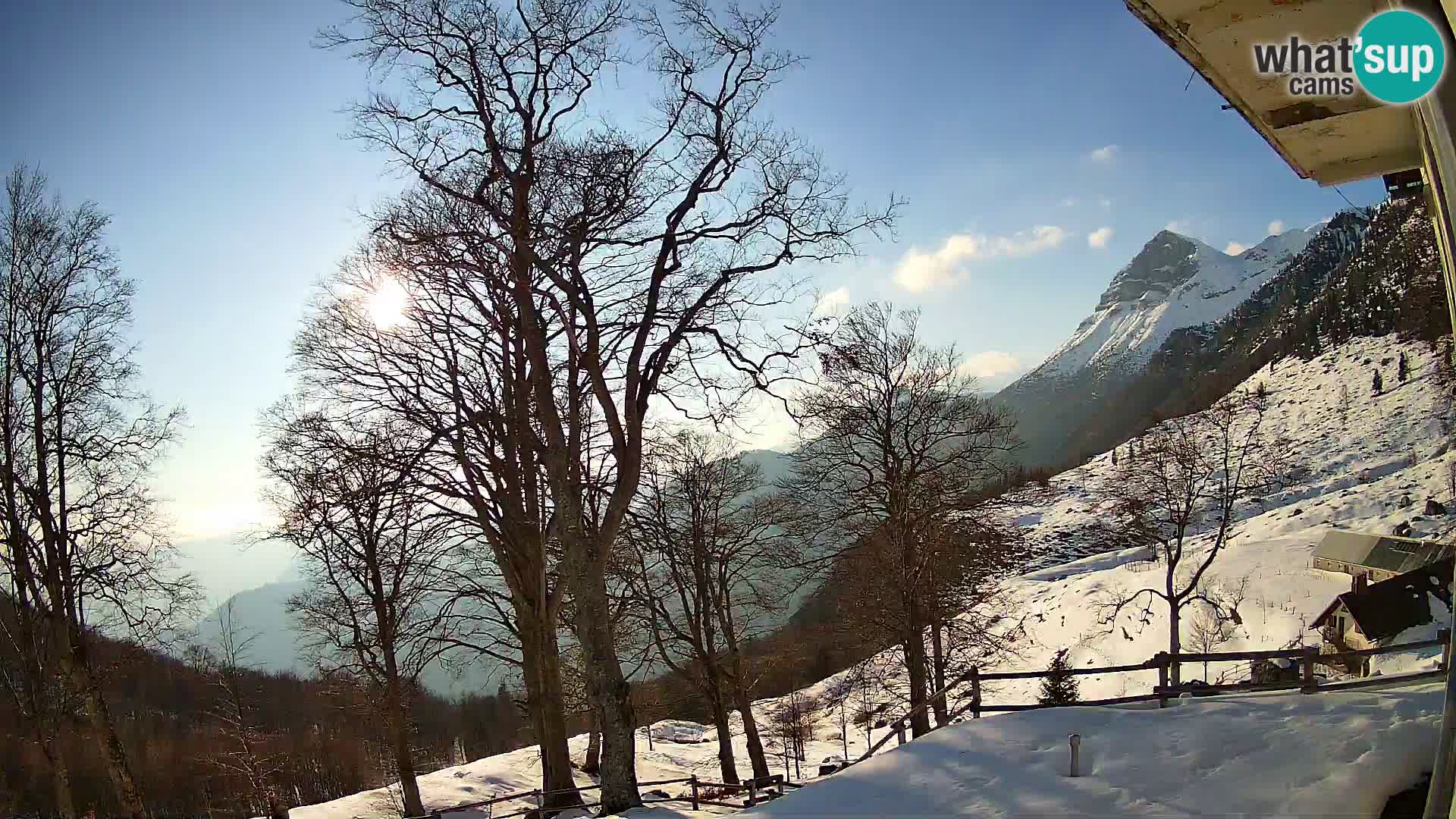 Planina Razor Mountain Hut live cam (1315) | view to Tolminski Migovec