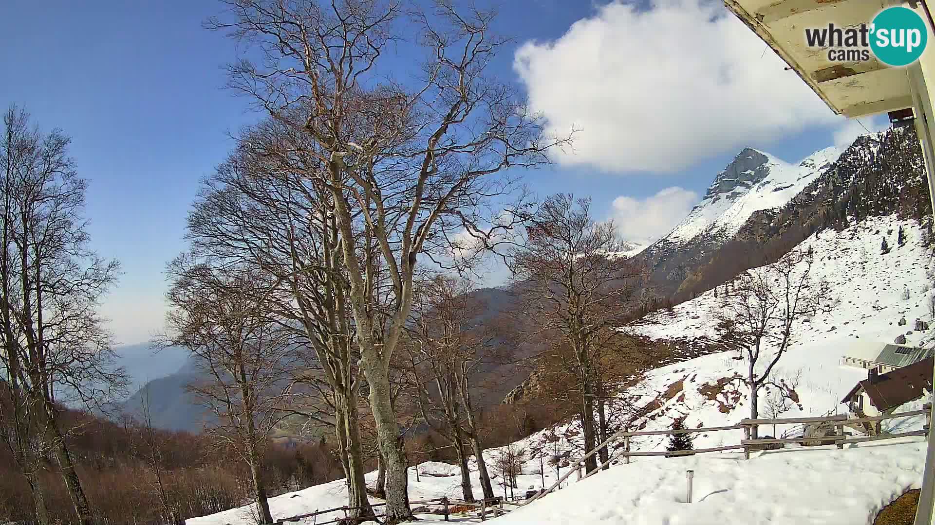 Planinarski dom na planini Razor (1315) | Pogled na Tolminski Migovec