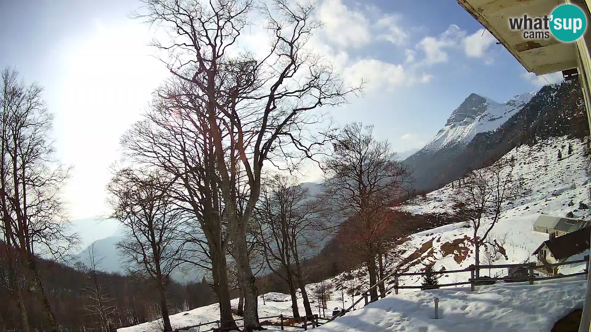 Planina Razor Mountain Hut live cam (1315) | view to Tolminski Migovec