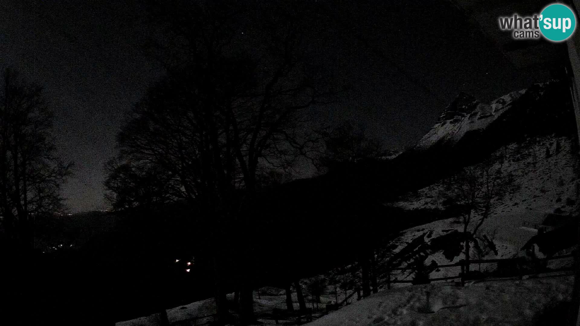 Baita di montagna Planina Razor webcam (1315) | vista su Tolminski Migovec