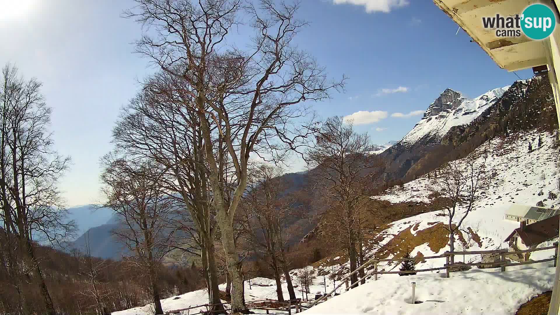 Refuge de la montagne Planina Razor caméra en direct (1315) | vue sur Tolminski Migovec
