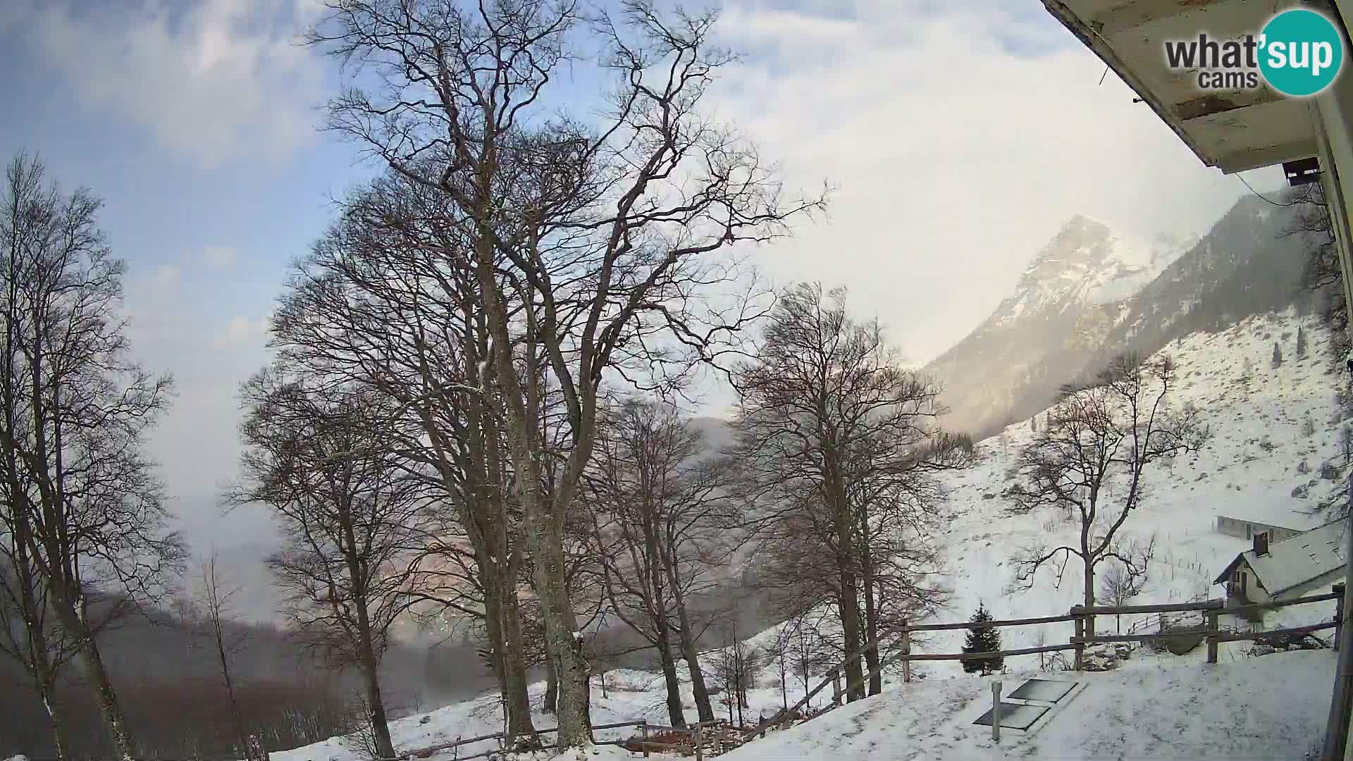 Refuge de la montagne Planina Razor caméra en direct (1315) | vue sur Tolminski Migovec