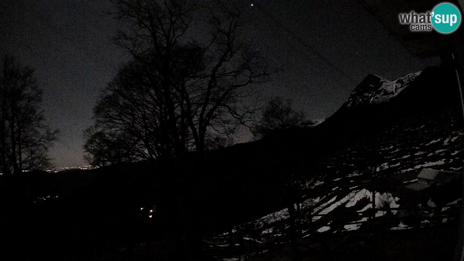 Refuge de la montagne Planina Razor caméra en direct (1315) | vue sur Tolminski Migovec