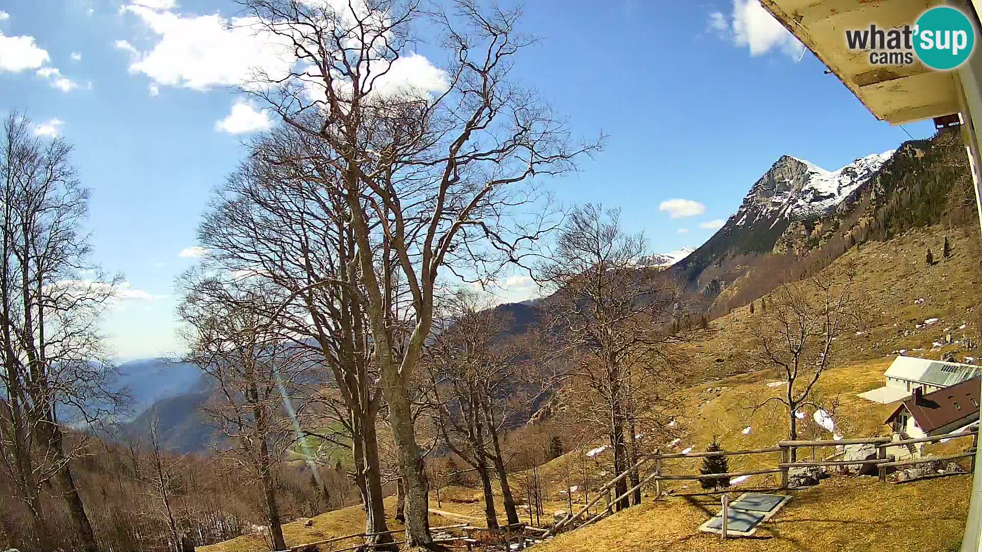 Refuge de la montagne Planina Razor caméra en direct (1315) | vue sur Tolminski Migovec