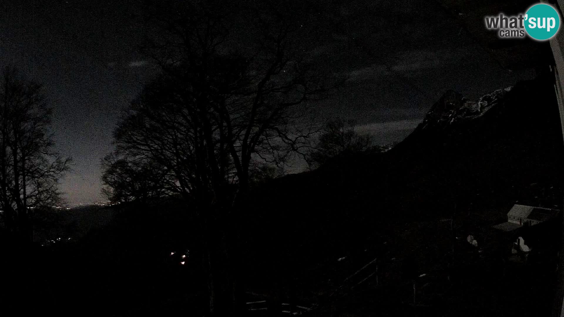 Baita di montagna Planina Razor webcam (1315) | vista su Tolminski Migovec