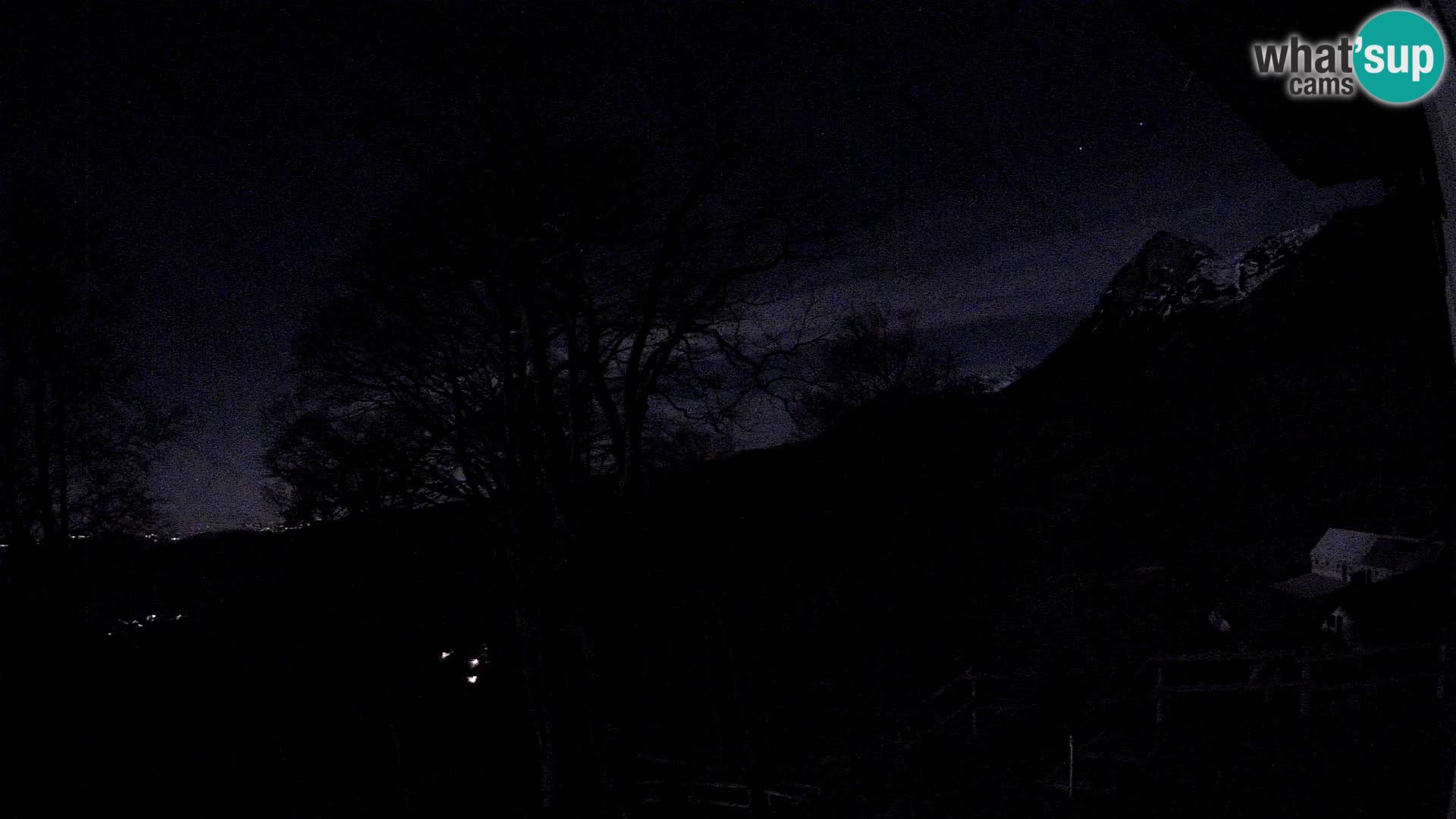 Refuge de la montagne Planina Razor caméra en direct (1315) | vue sur Tolminski Migovec