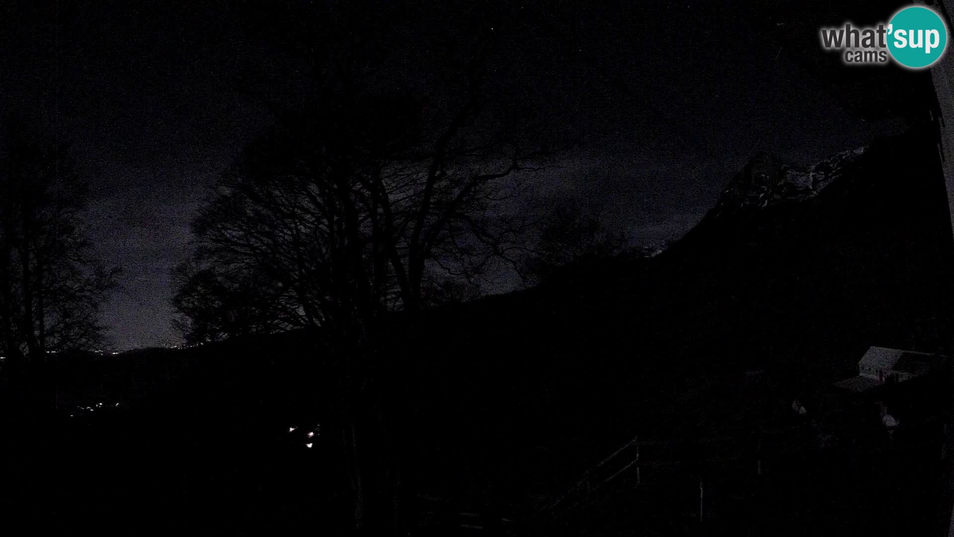 Refuge de la montagne Planina Razor caméra en direct (1315) | vue sur Tolminski Migovec