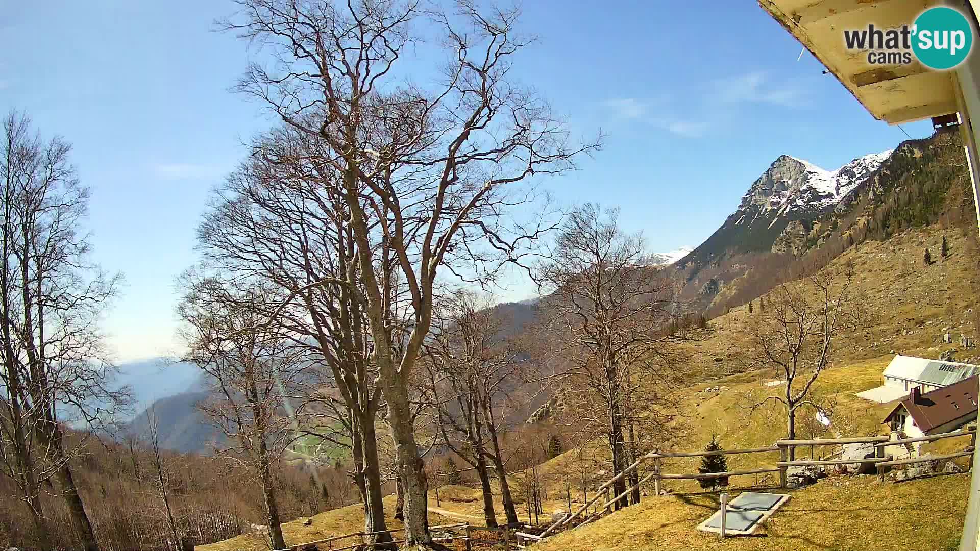 Refuge de la montagne Planina Razor caméra en direct (1315) | vue sur Tolminski Migovec