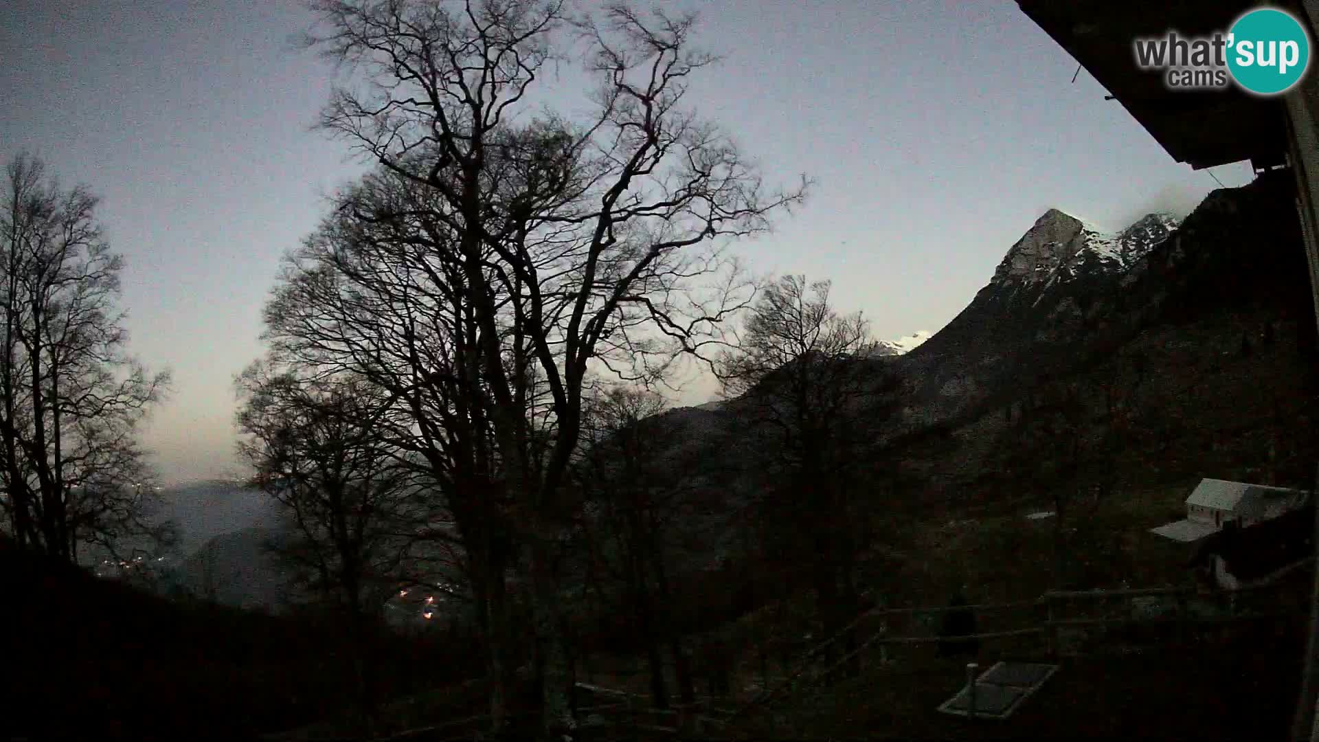 Refuge de la montagne Planina Razor caméra en direct (1315) | vue sur Tolminski Migovec