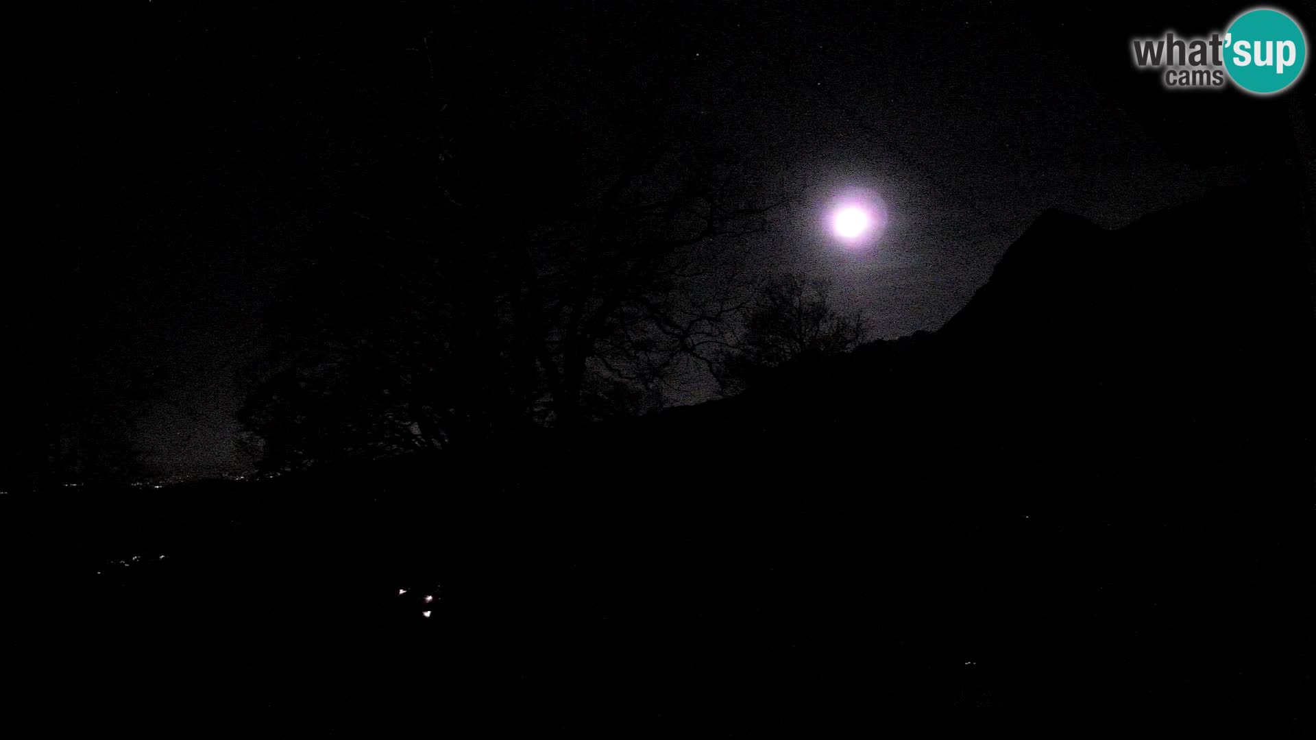 Planina Razor Bergütte Webcam (1315) | Blick auf Tolminski Migovec