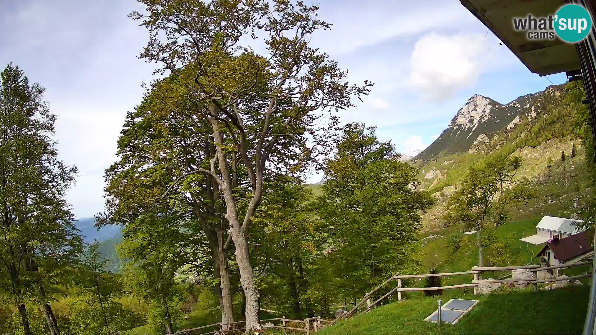 Refuge de la montagne Planina Razor caméra en direct (1315) | vue sur Tolminski Migovec