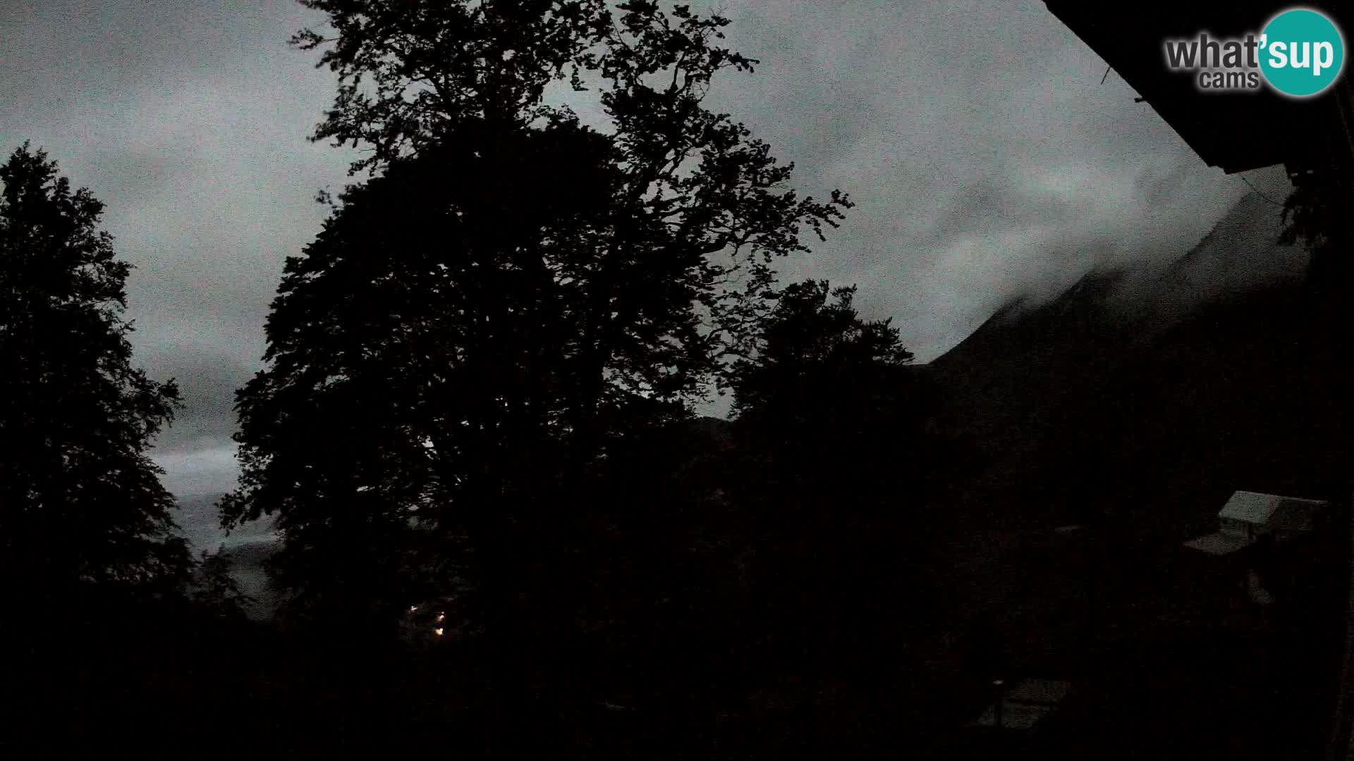 Refuge de la montagne Planina Razor caméra en direct (1315) | vue sur Tolminski Migovec