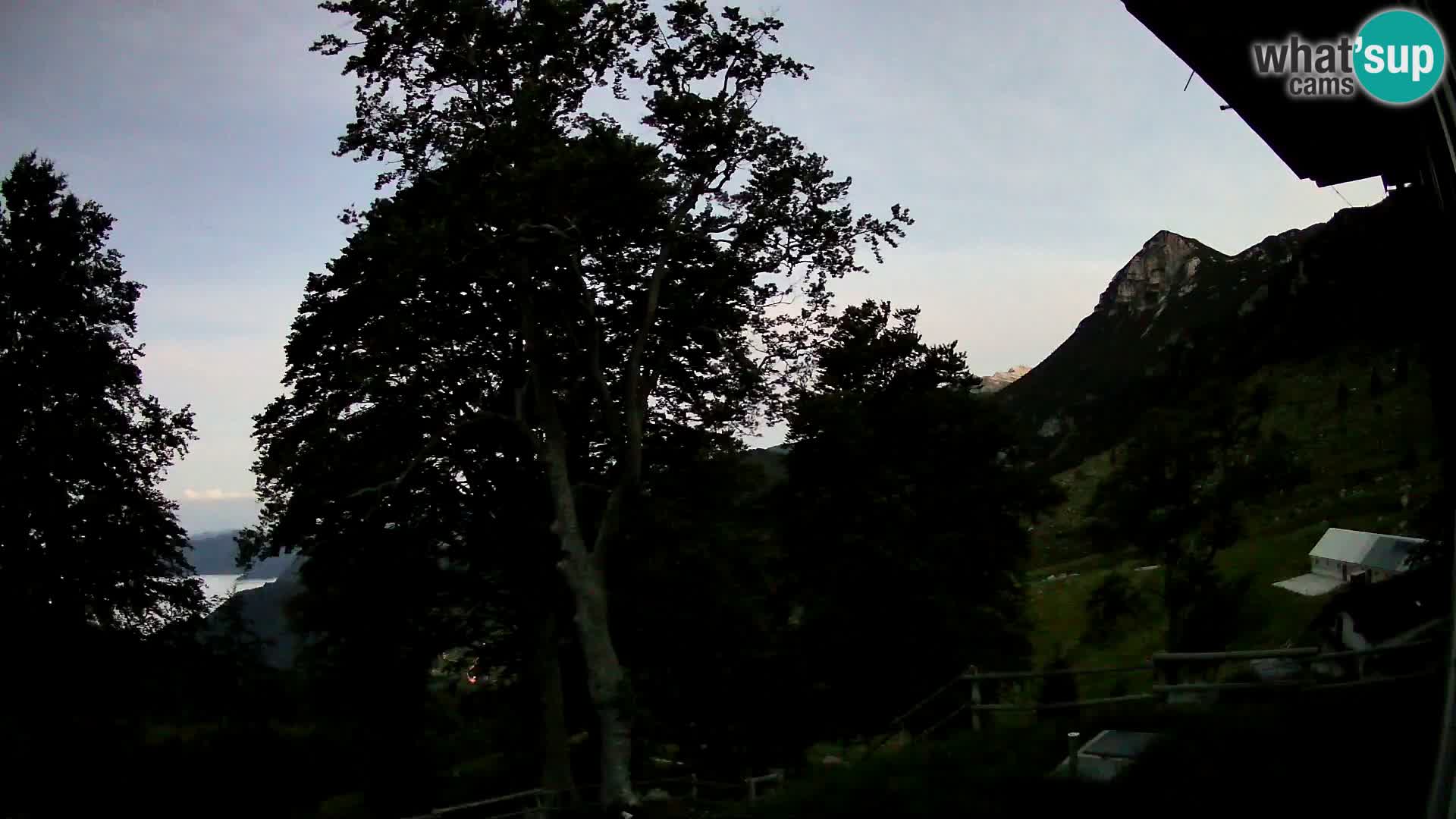 Planina Razor Mountain Hut live cam (1315) | view to Tolminski Migovec