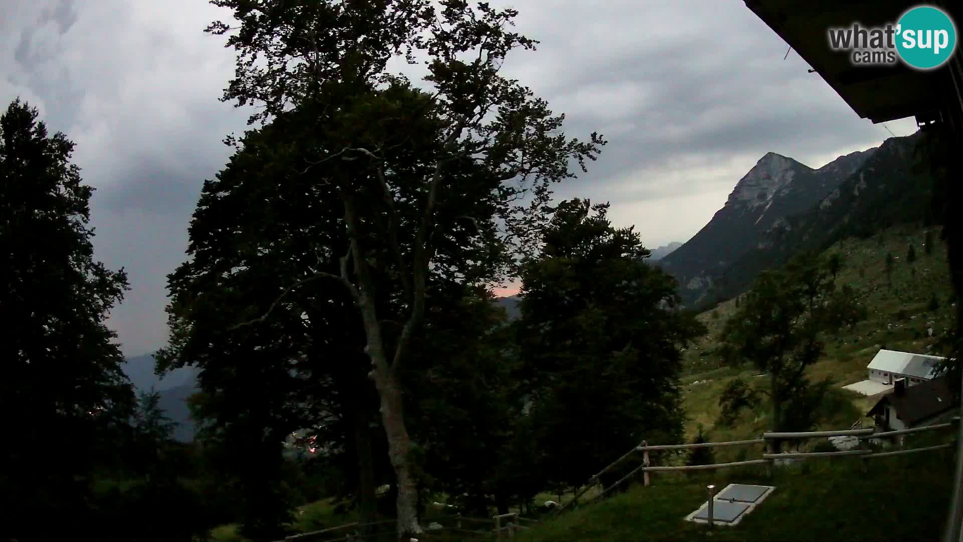 Planina Razor Mountain Hut live cam (1315) | view to Tolminski Migovec