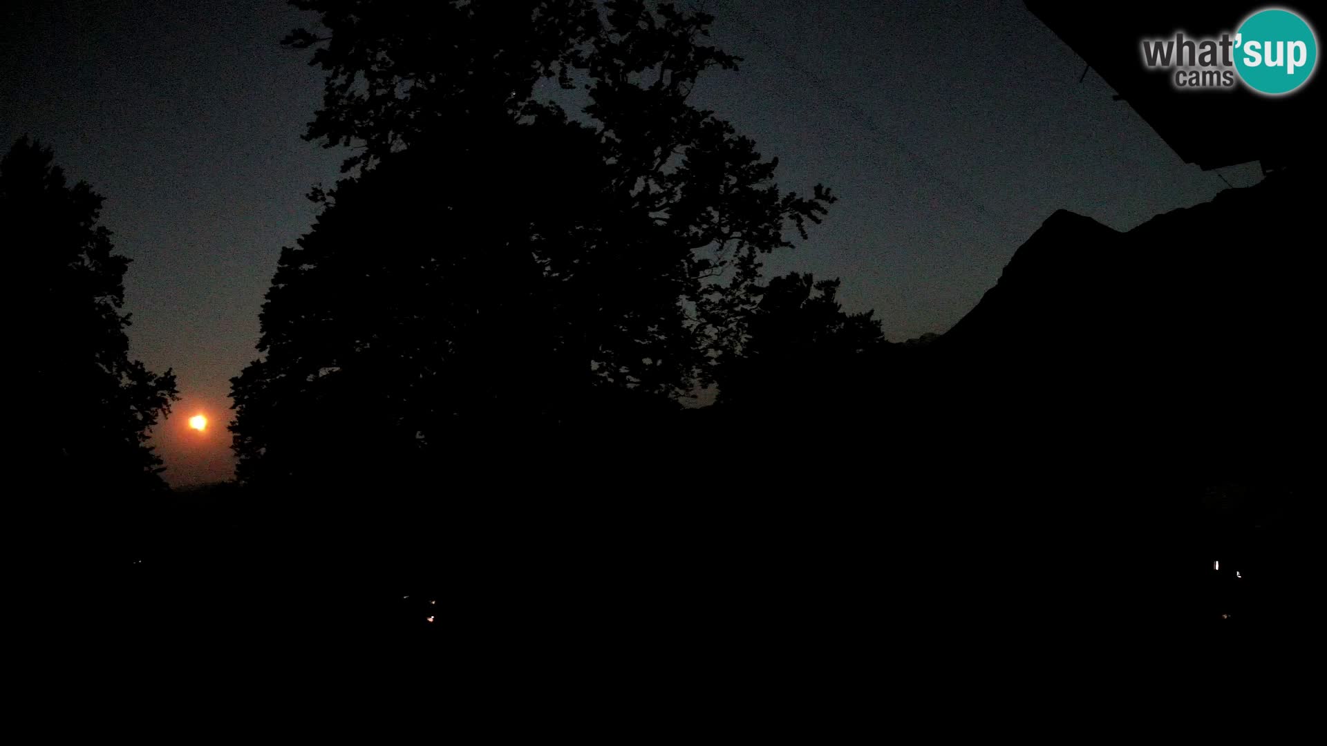 Refuge de la montagne Planina Razor caméra en direct (1315) | vue sur Tolminski Migovec