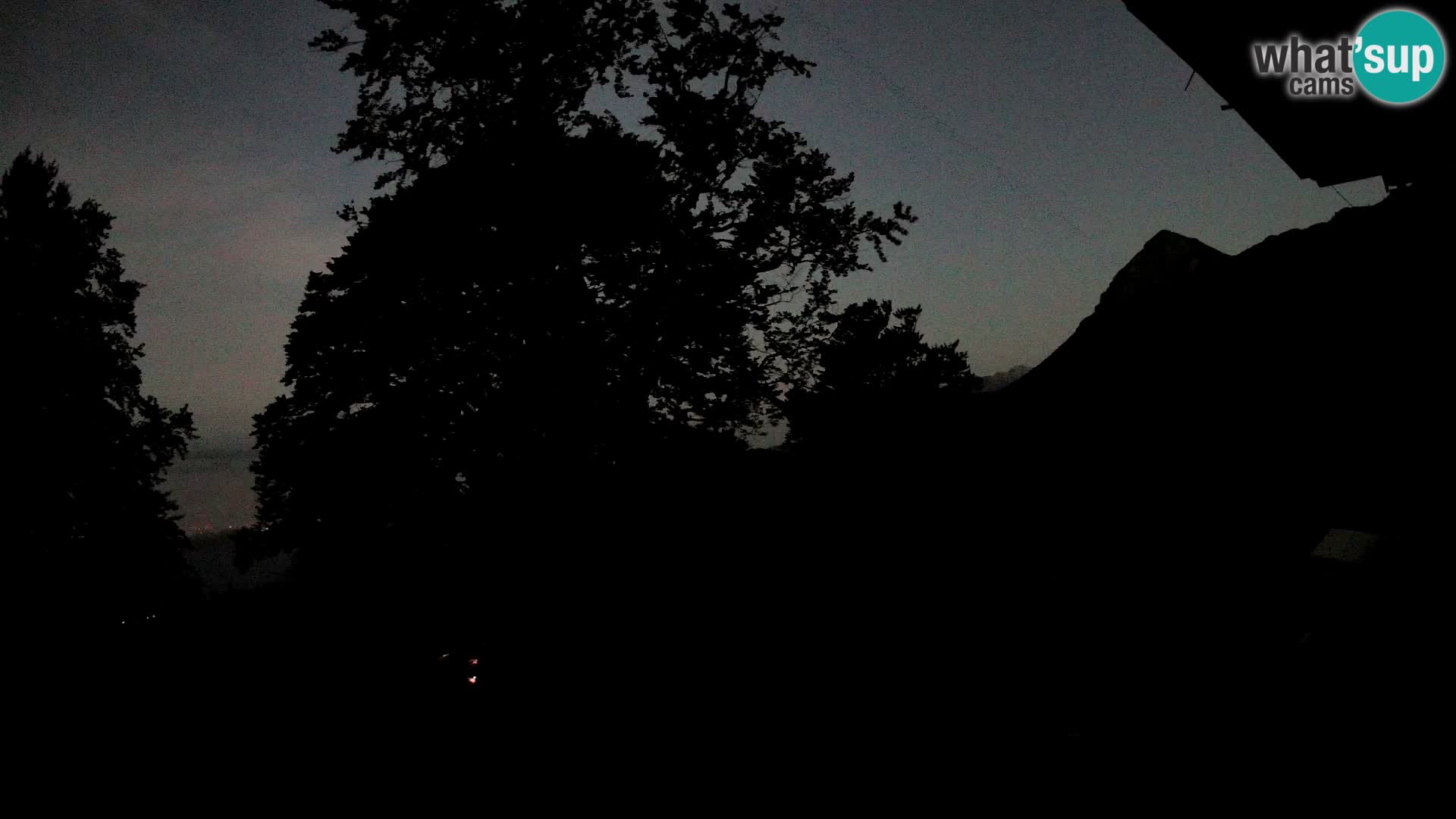 Baita di montagna Planina Razor webcam (1315) | vista su Tolminski Migovec