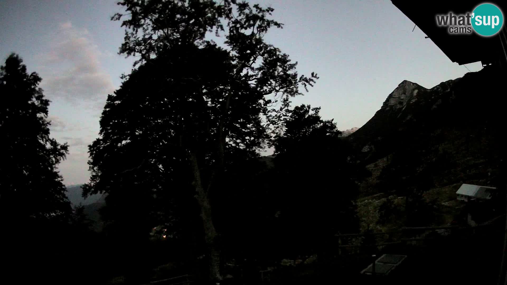Planina Razor Mountain Hut live cam (1315) | view to Tolminski Migovec