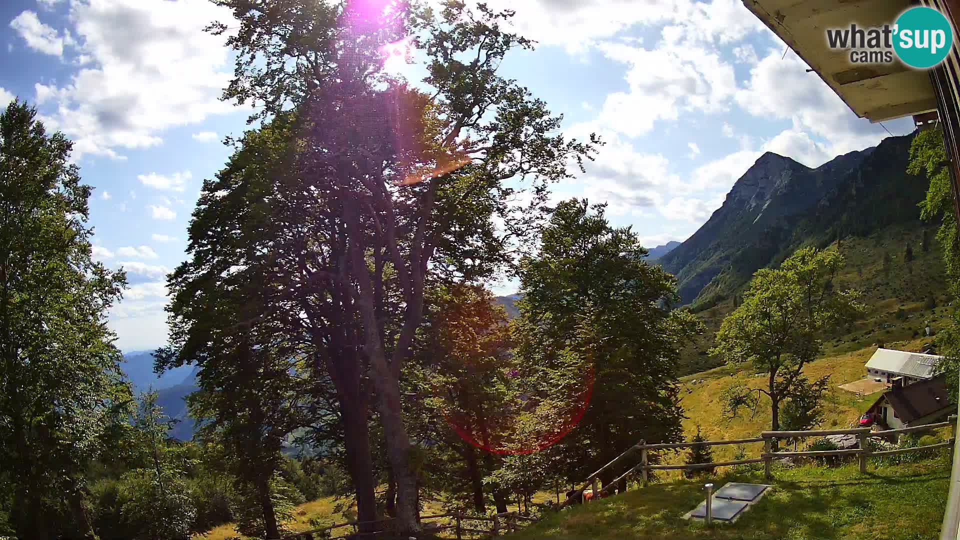 Planina Razor Mountain Hut live cam (1315) | view to Tolminski Migovec