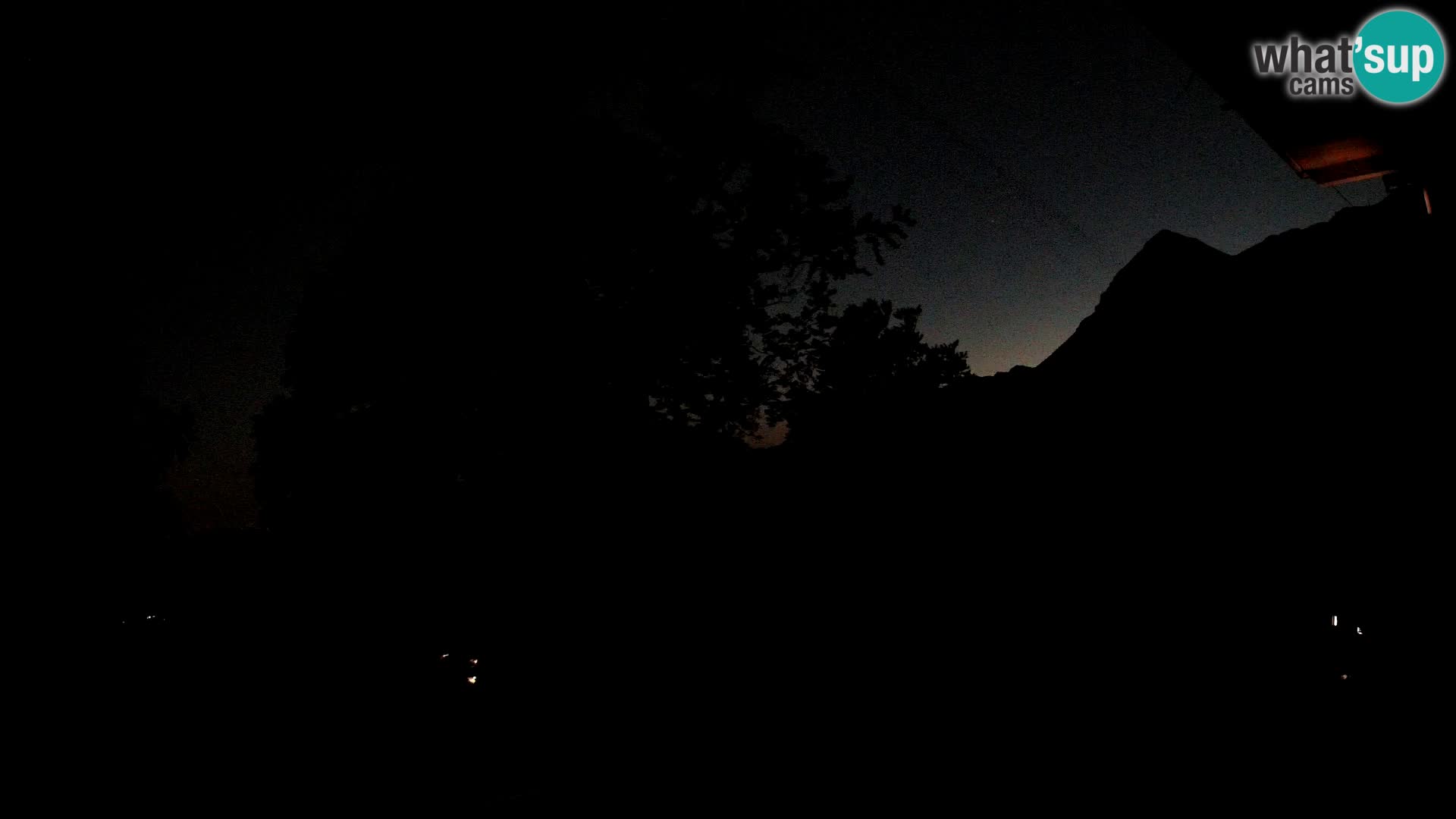 Baita di montagna Planina Razor webcam (1315) | vista su Tolminski Migovec