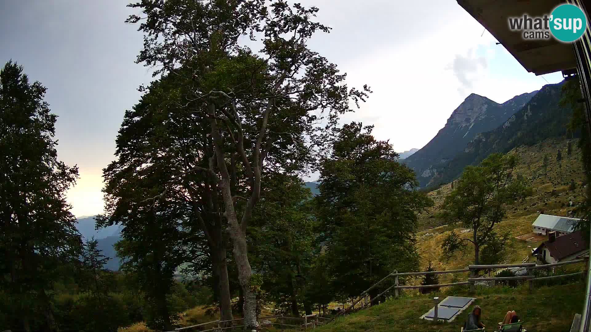 Planina Razor Mountain Hut live cam (1315) | view to Tolminski Migovec