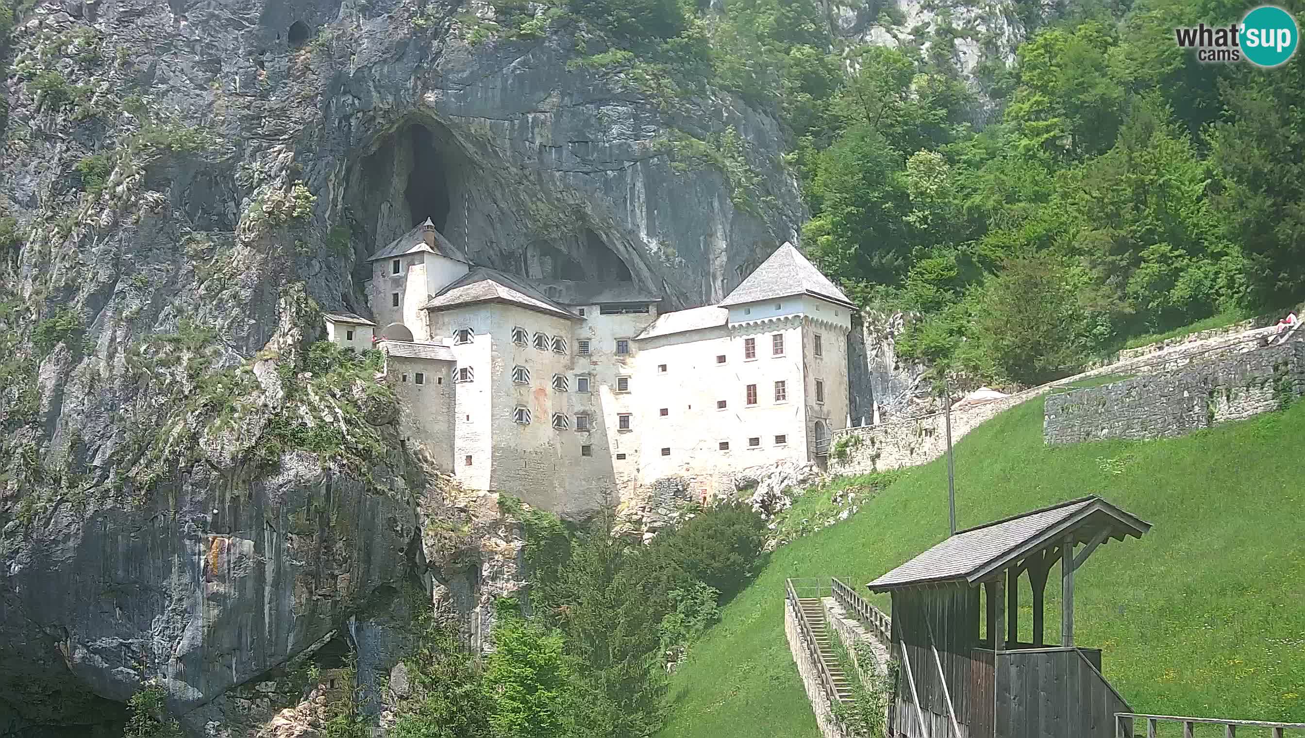 Live Webcam Castello di Predjama – Postumia – Slovenia