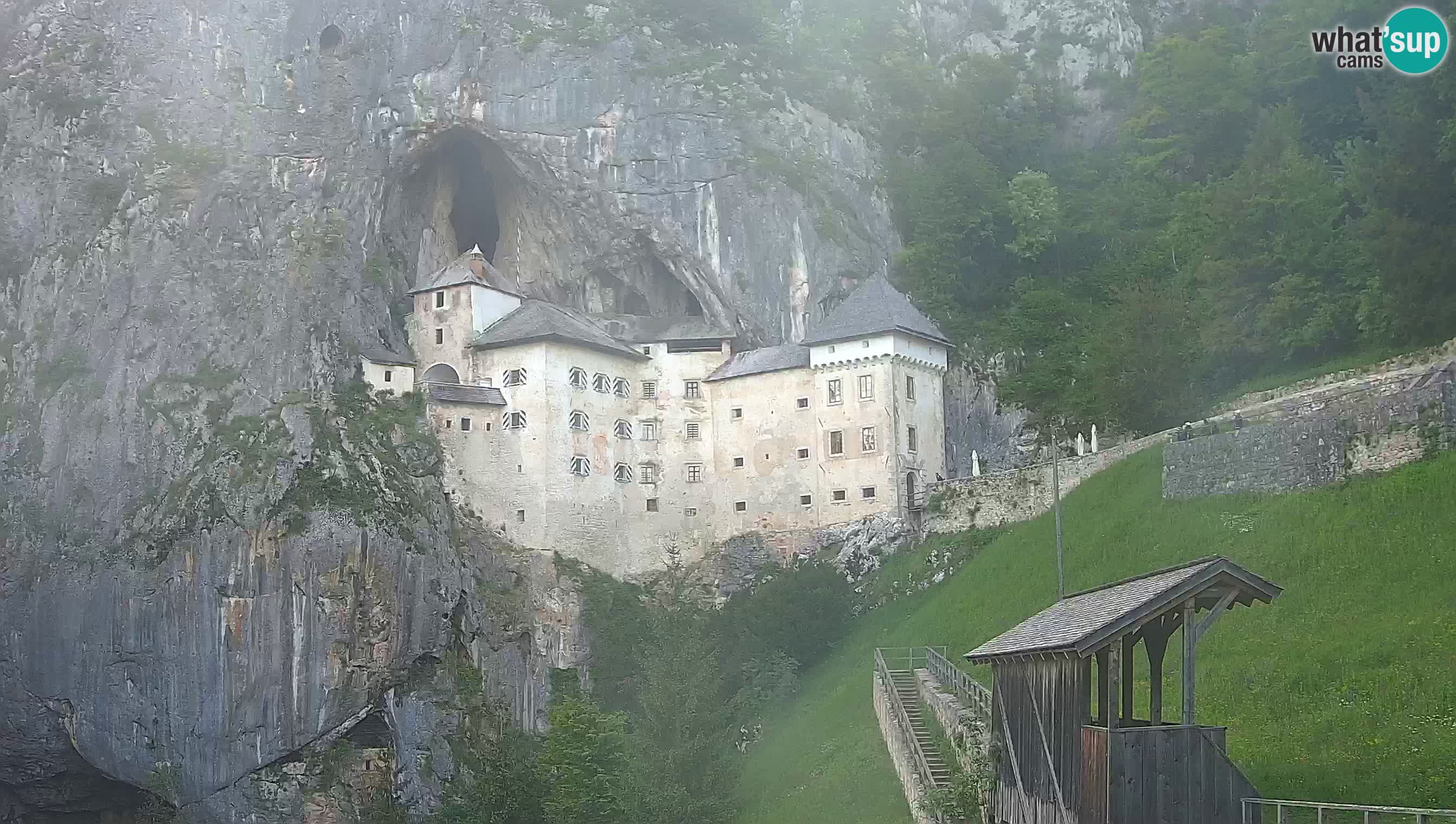 Live Webcam Predjamski grad – Predjama Castle – Postojna – Slovenia