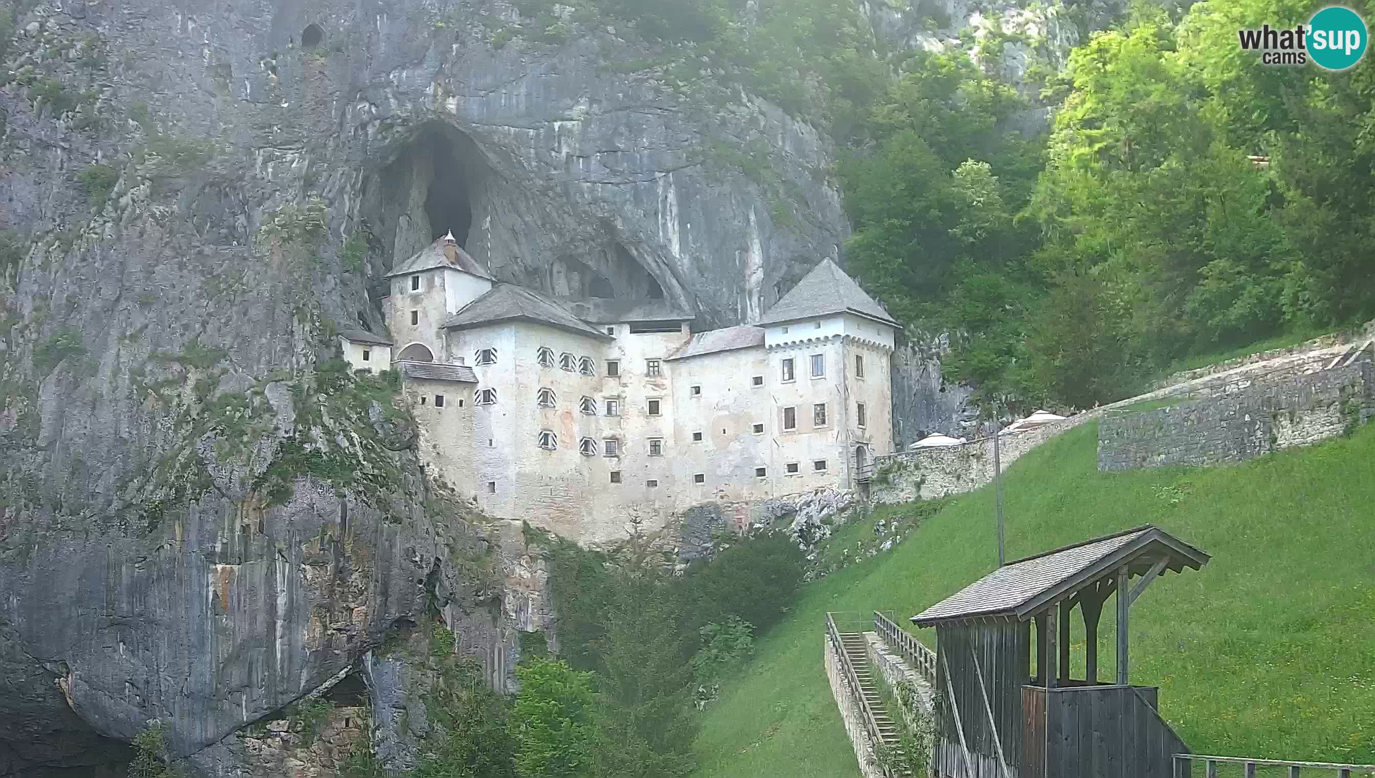 Live Webcam Predjamski grad – Predjama Castle – Postojna – Slovenia
