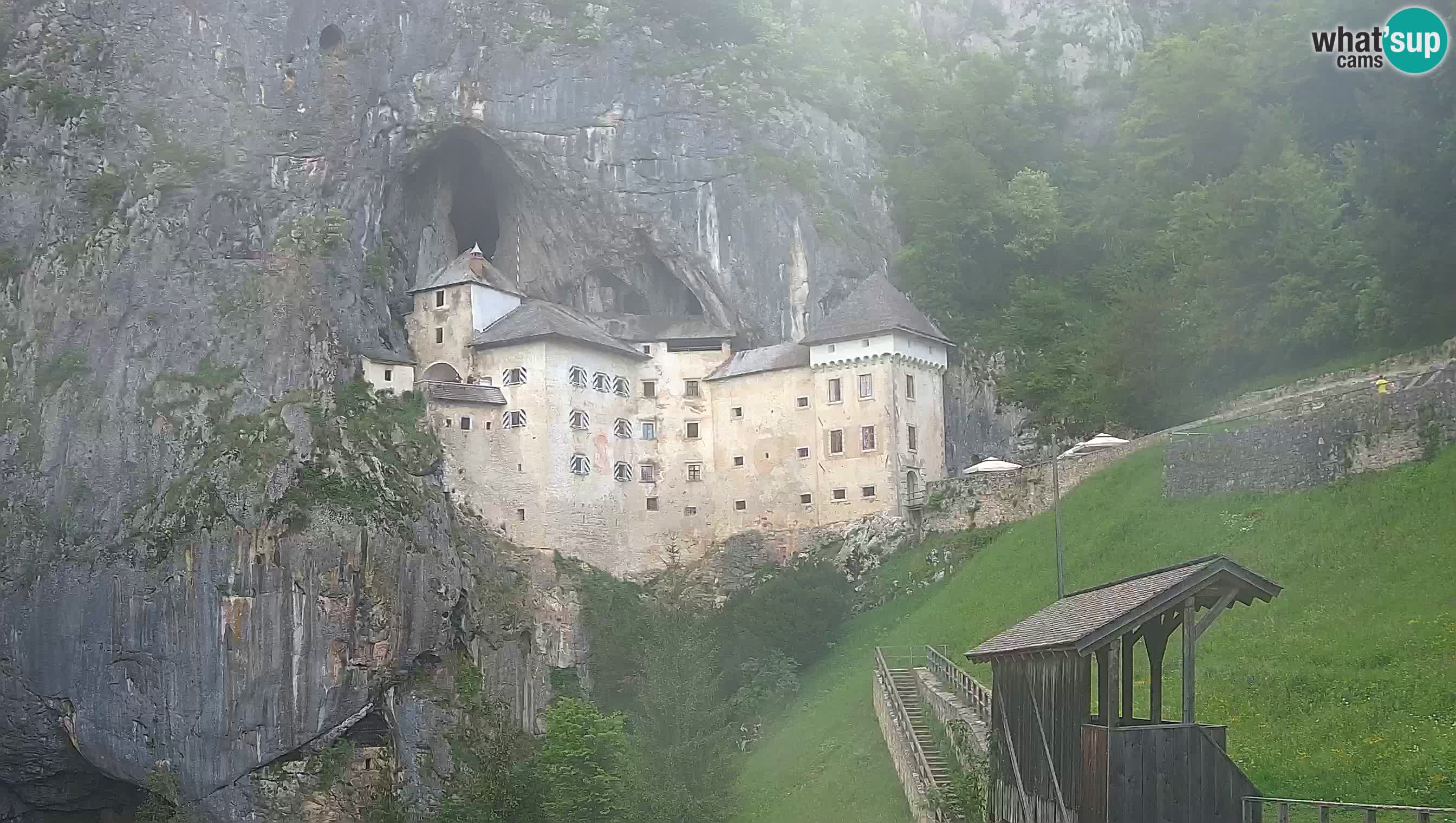 Live Webcam Höhlenburg Predjama – Postojna – Slowenien