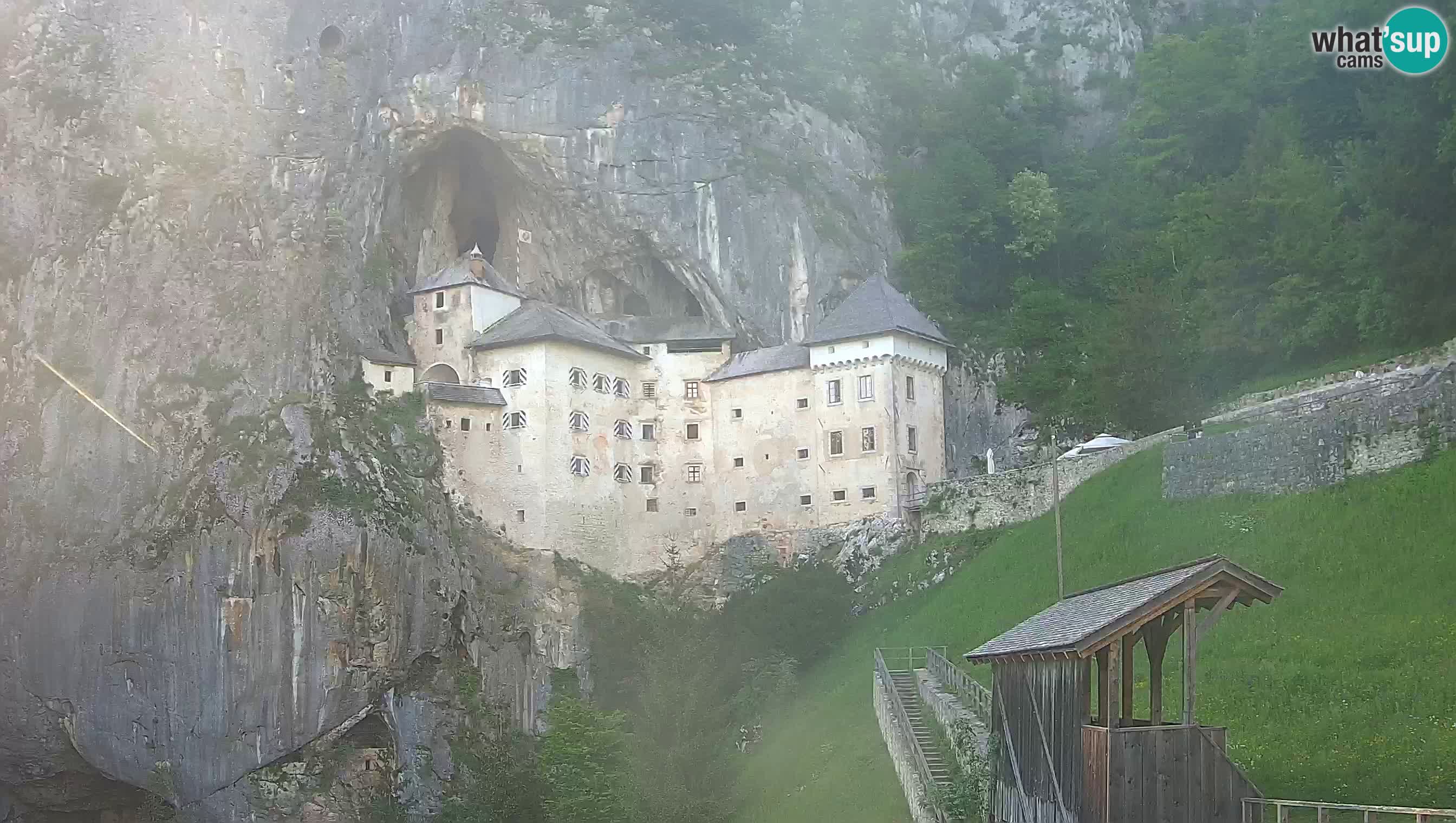 Live Webcam Predjamski grad – Predjama Castle – Postojna – Slovenia