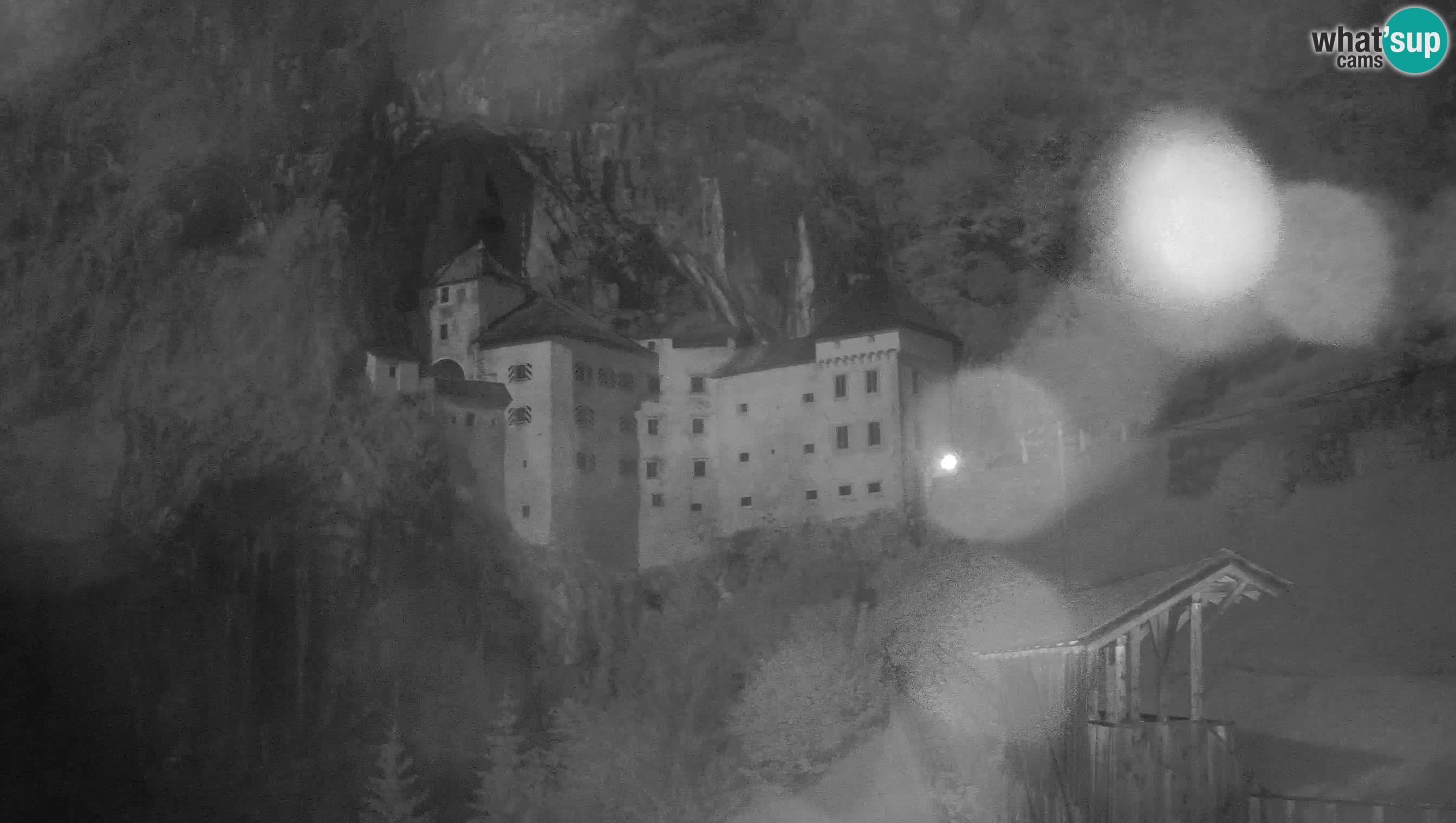 Live Webcam Grad Predjama – Château de Predjama – Postojna – Slovénie