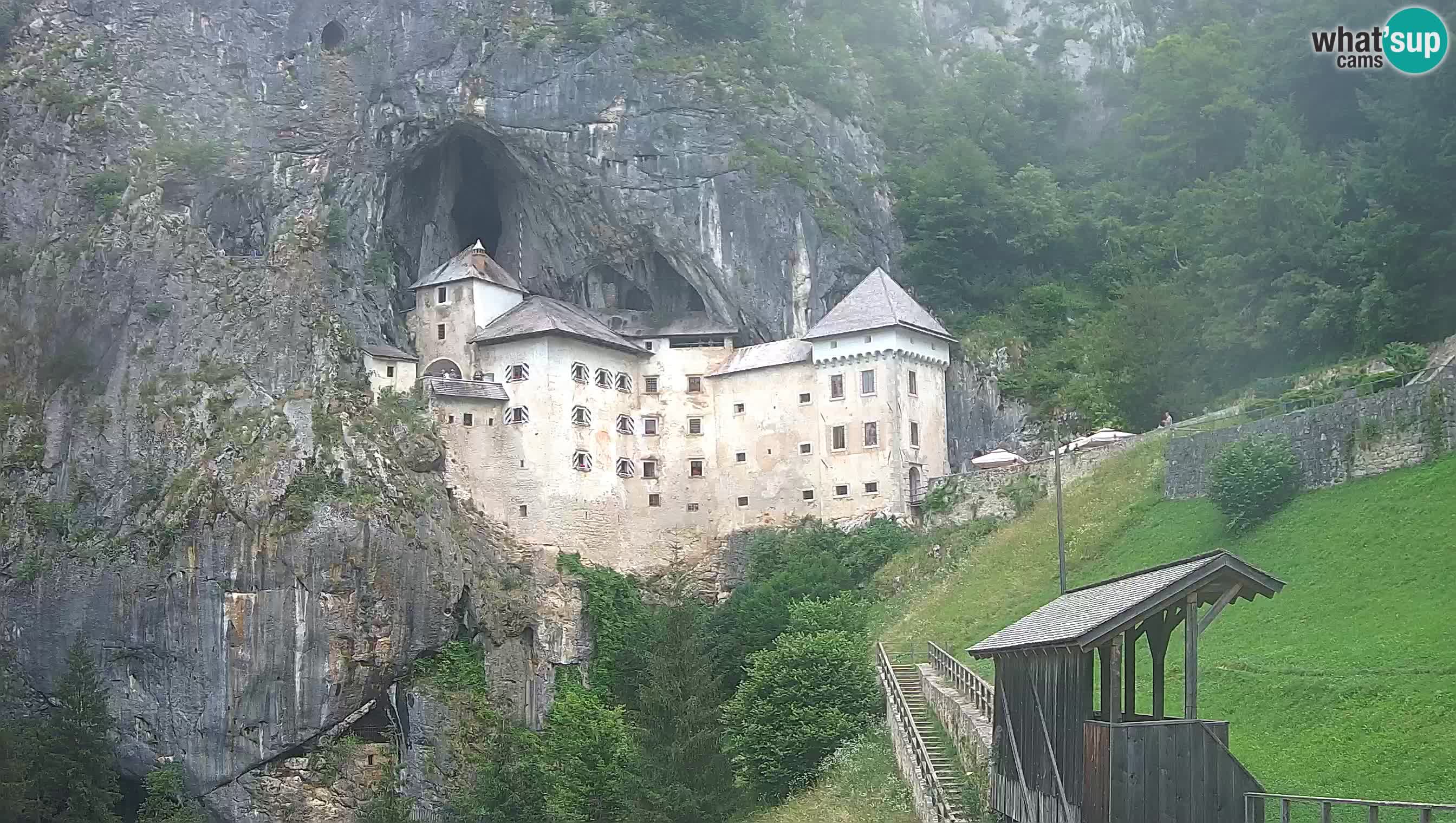 Web kamera Predjamski dvorac – Postojna – Slovenija