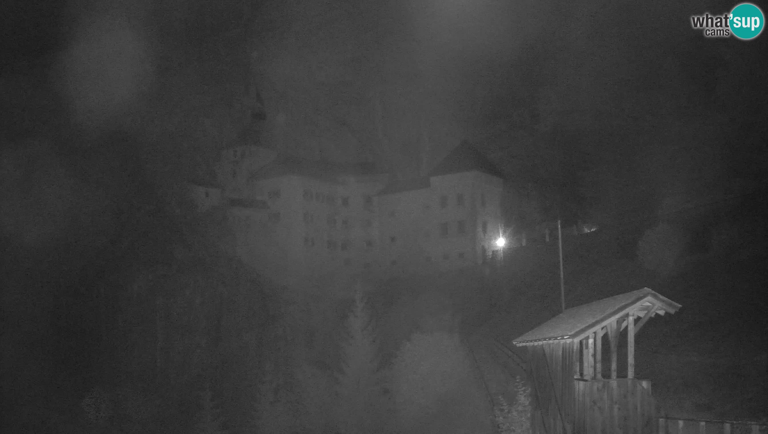 Live Webcam Grad Predjama – Château de Predjama – Postojna – Slovénie