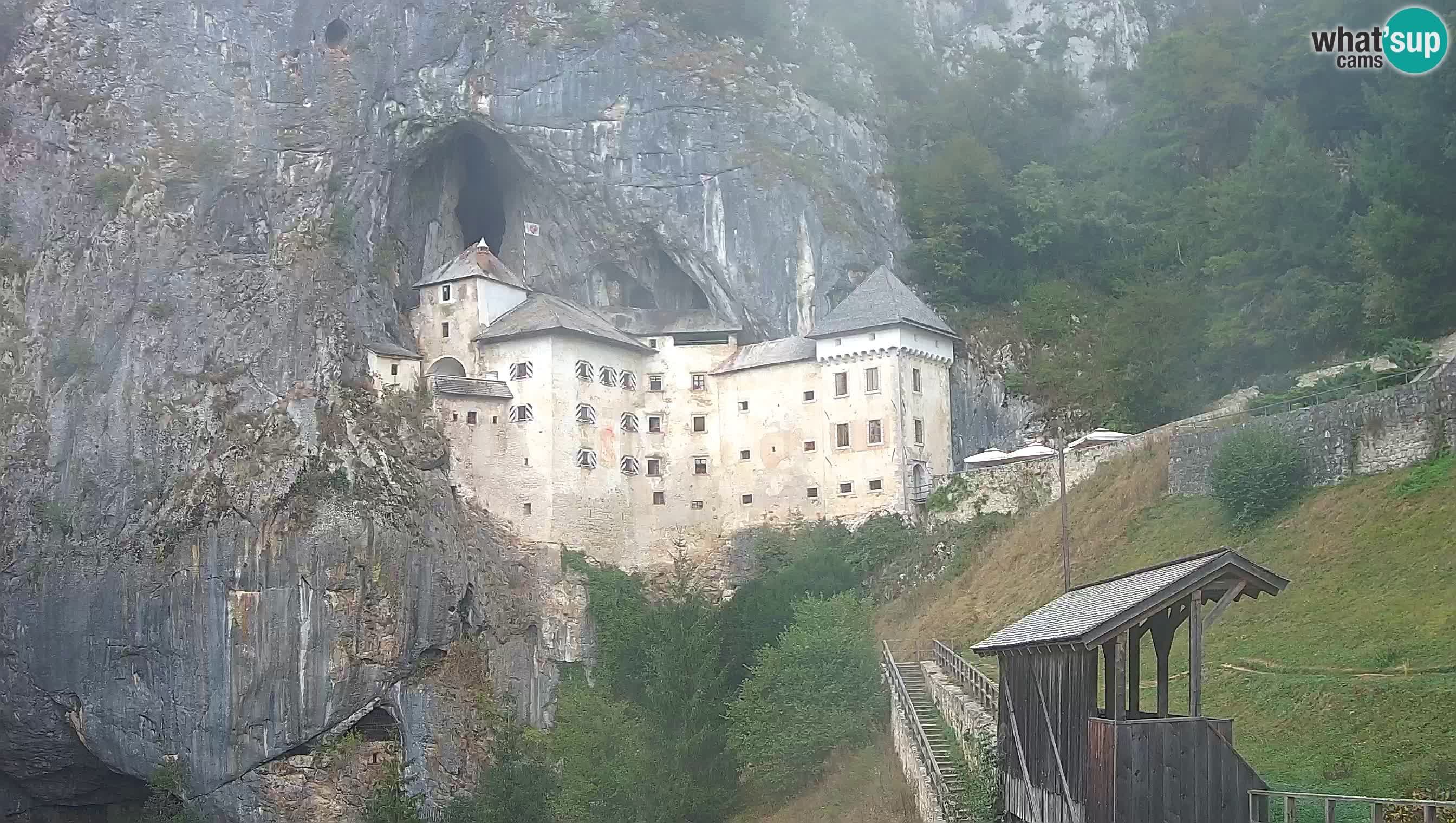 Live Webcam Grad Predjama – Château de Predjama – Postojna – Slovénie