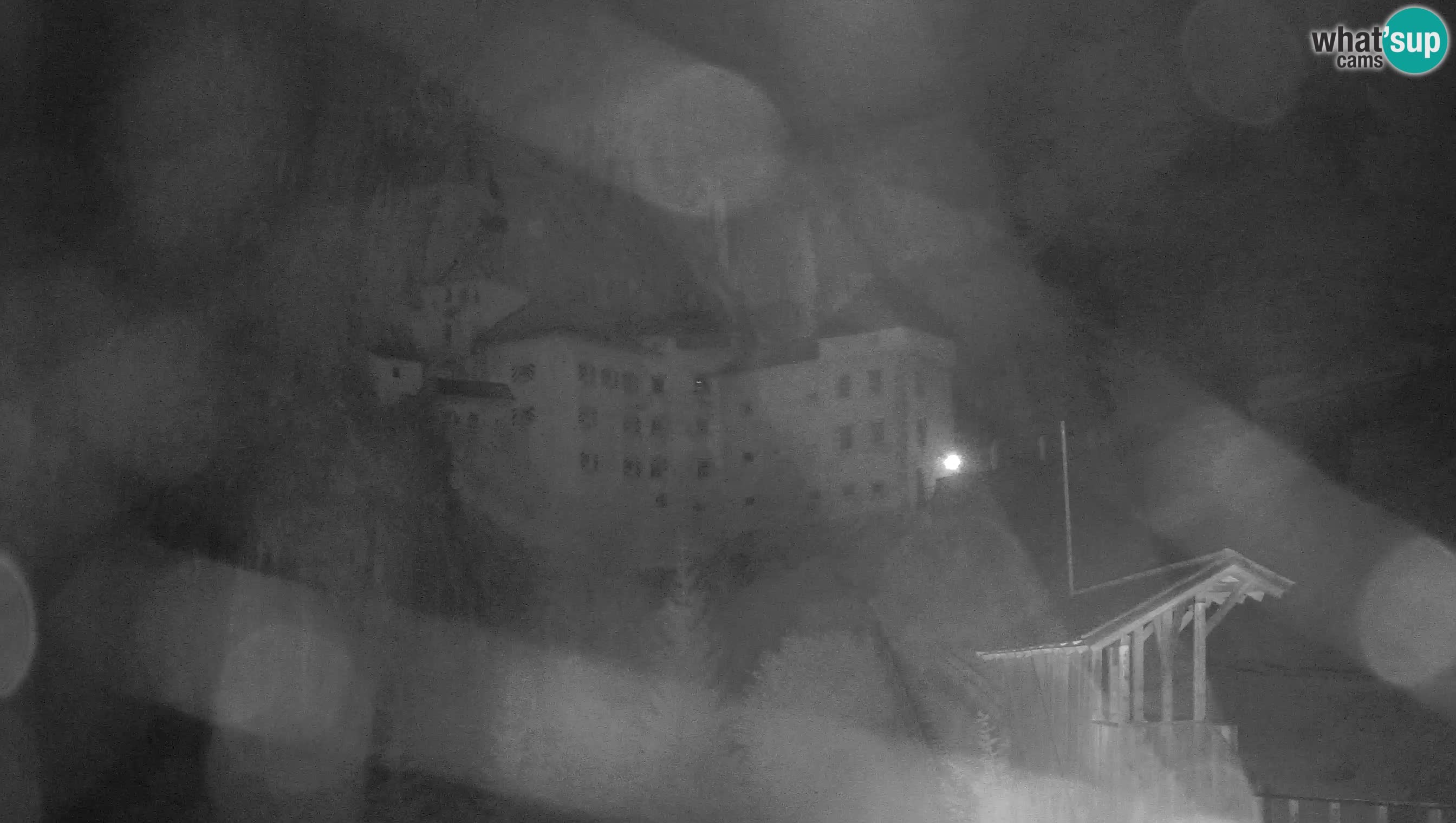 Live Webcam Höhlenburg Predjama – Postojna – Slowenien