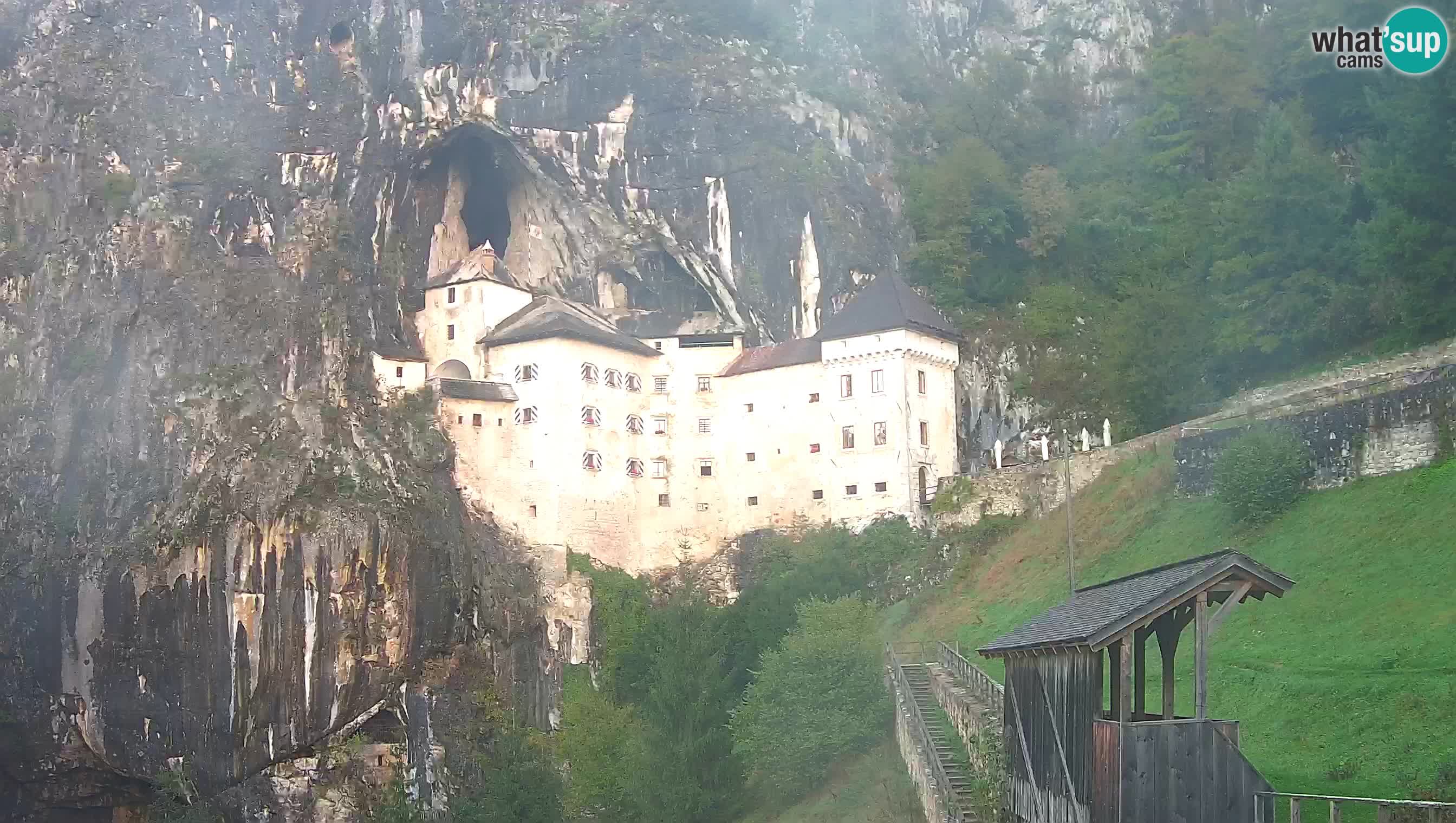 Camera en vivo Castillo de Predjama – Postojna – Eslovenia