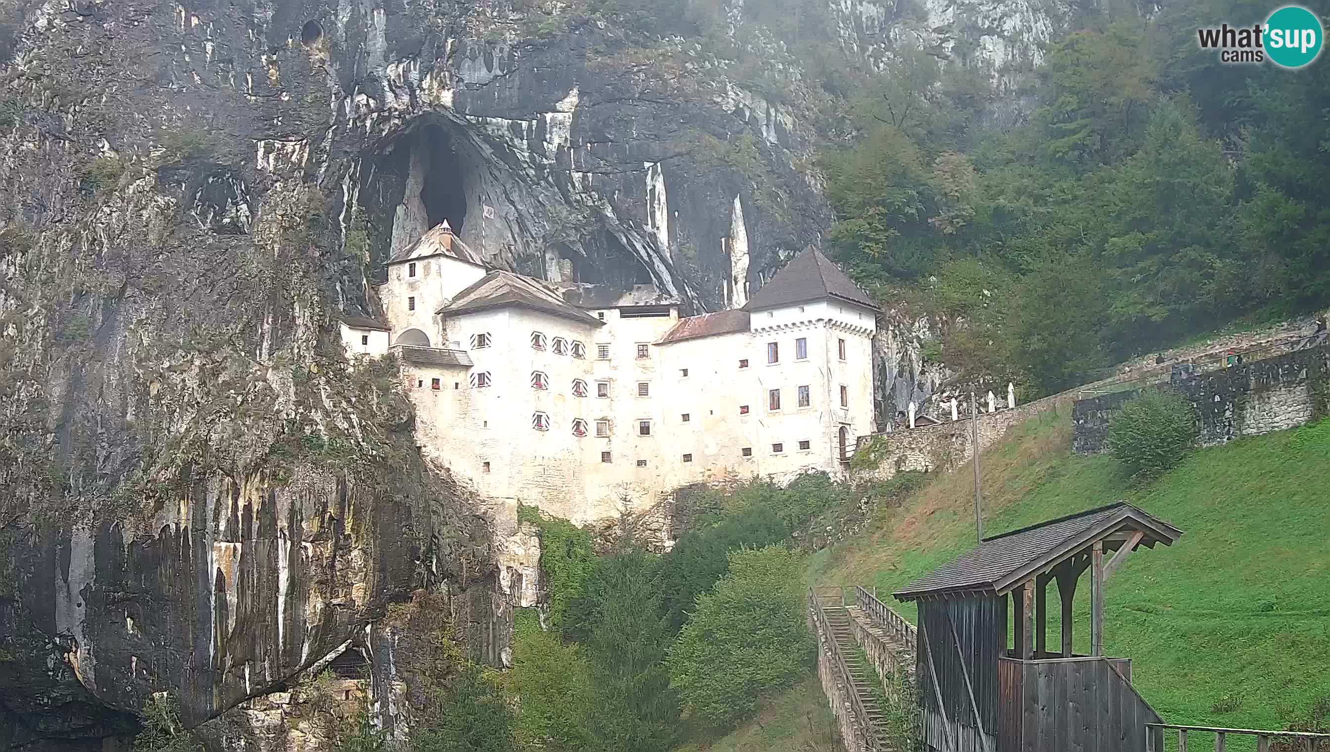 Live Webcam Grad Predjama – Château de Predjama – Postojna – Slovénie