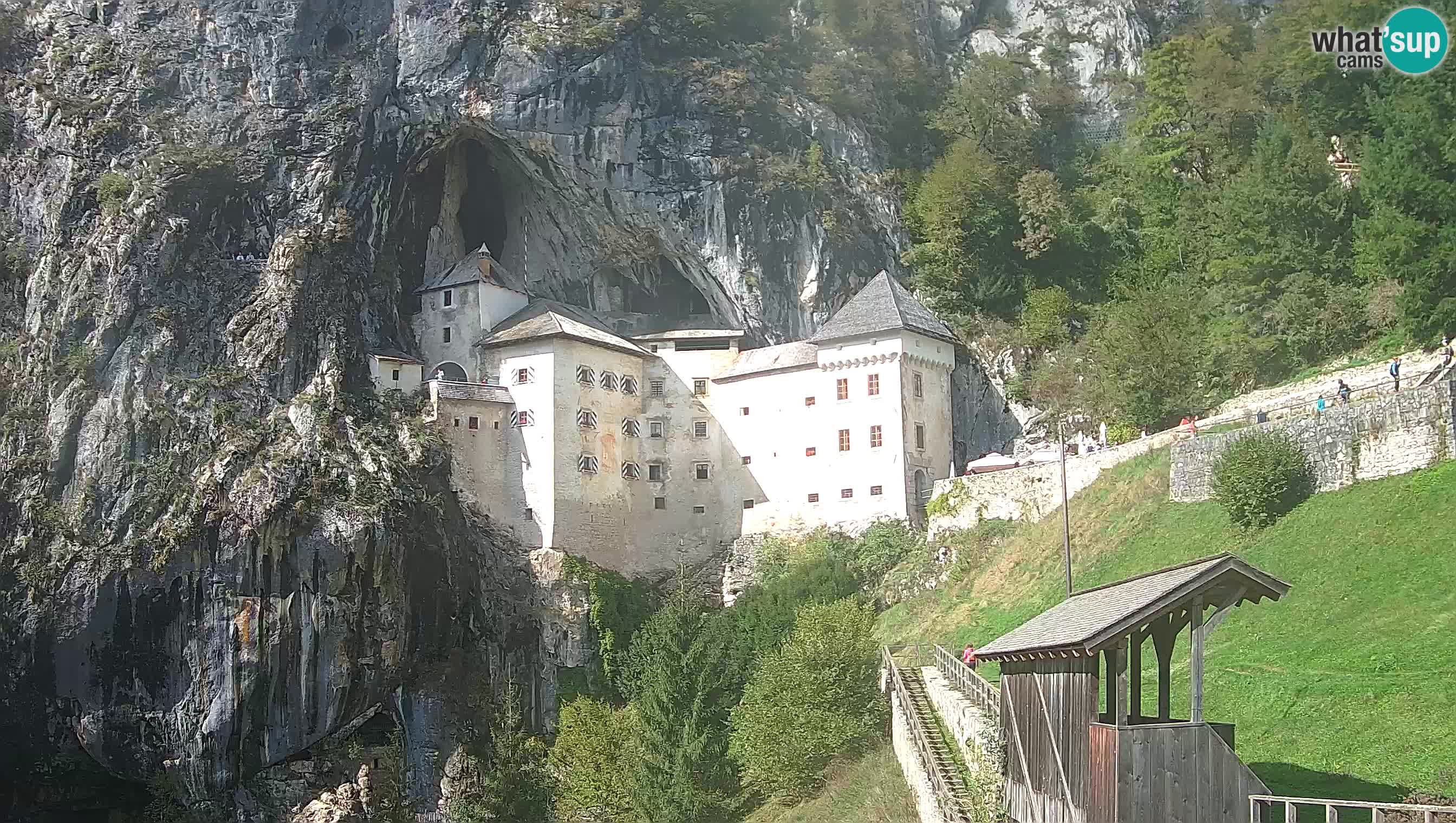 Live Webcam Grad Predjama – Château de Predjama – Postojna – Slovénie