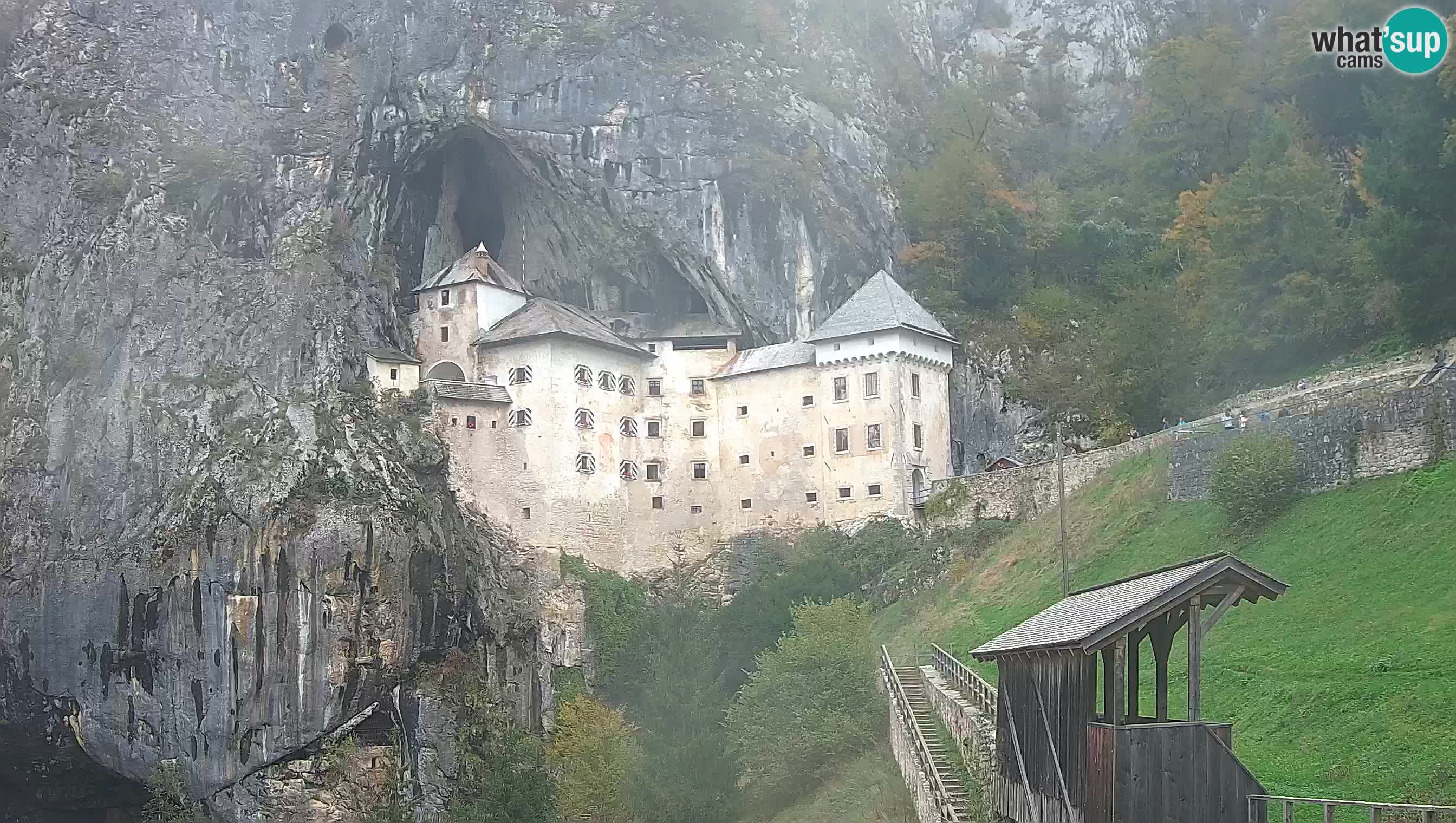 Live Webcam Grad Predjama – Château de Predjama – Postojna – Slovénie