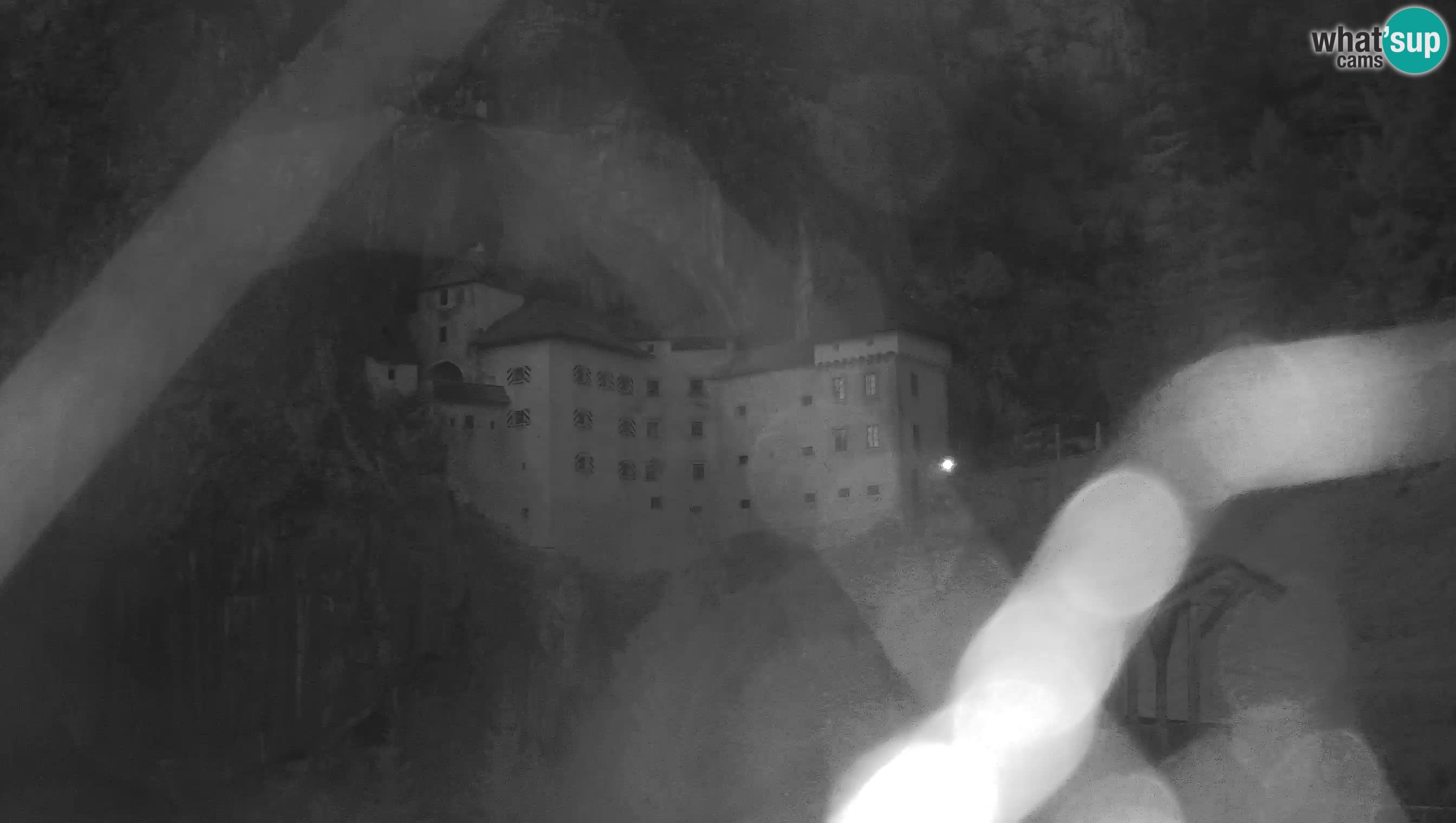 Live Webcam Höhlenburg Predjama – Postojna – Slowenien