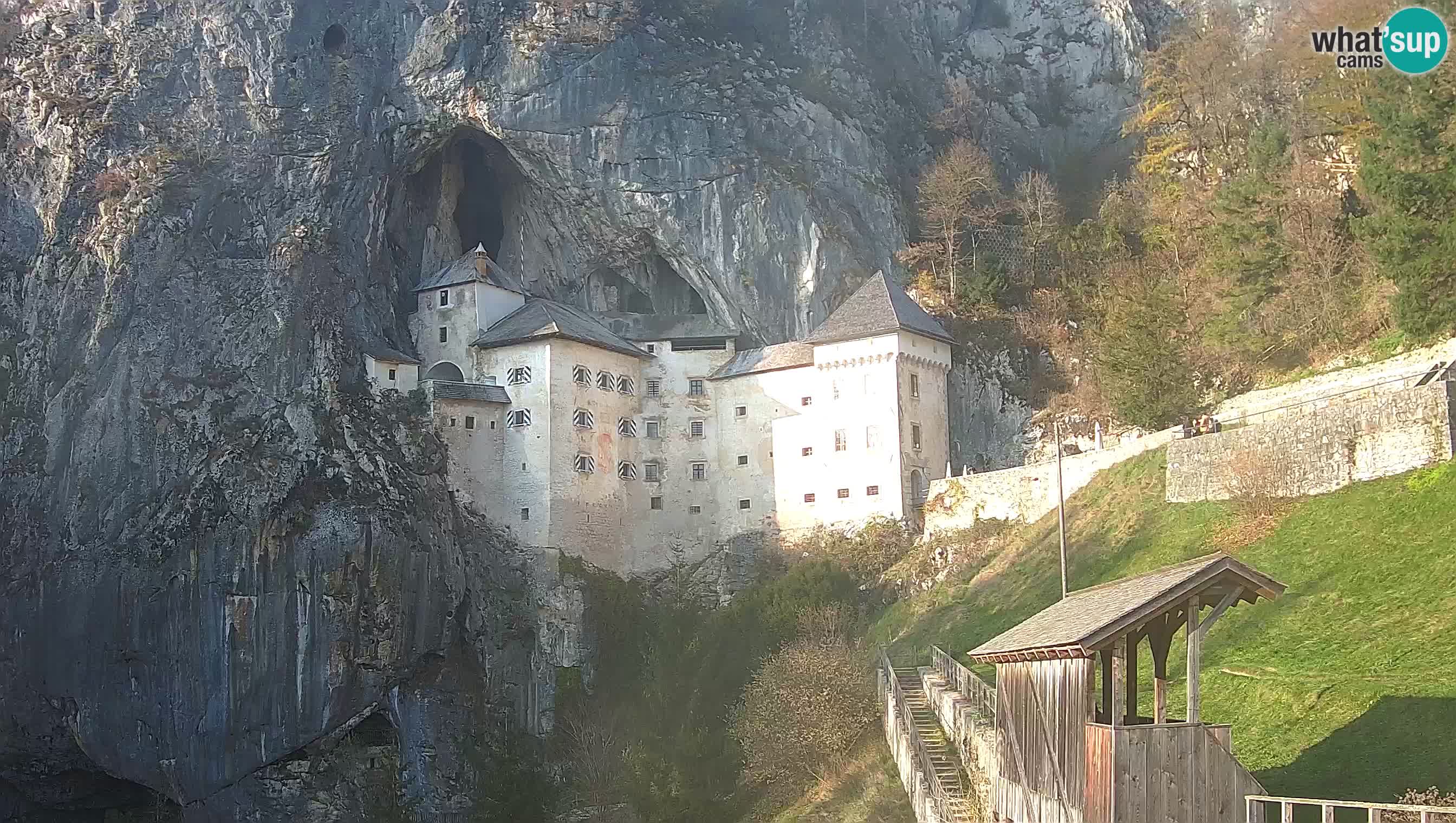 Live Webcam Predjamski grad – Predjama Castle – Postojna – Slovenia