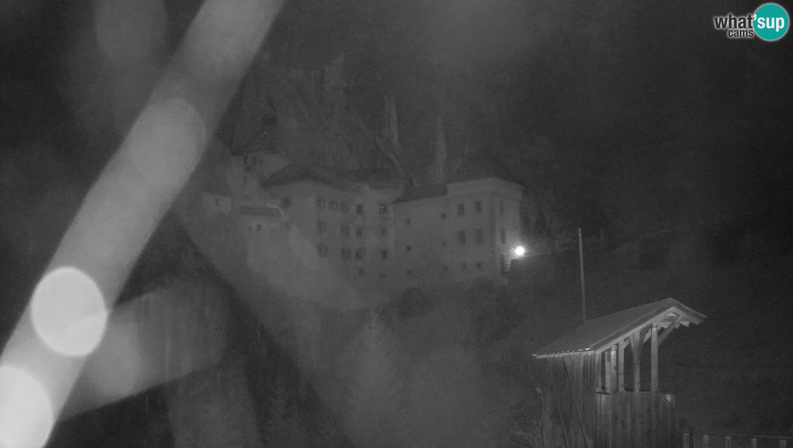 Live Webcam Höhlenburg Predjama – Postojna – Slowenien