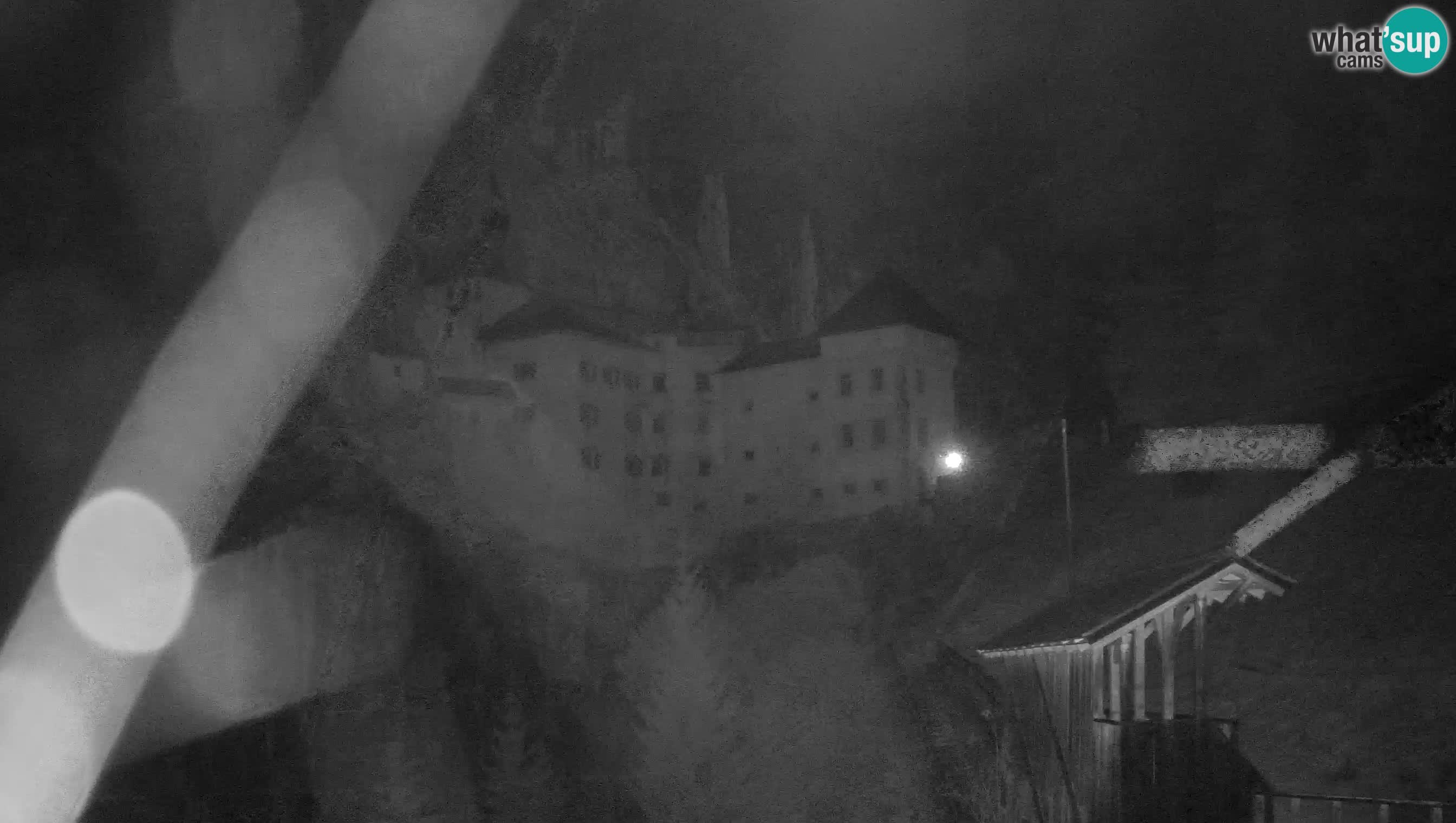 Live Webcam Höhlenburg Predjama – Postojna – Slowenien