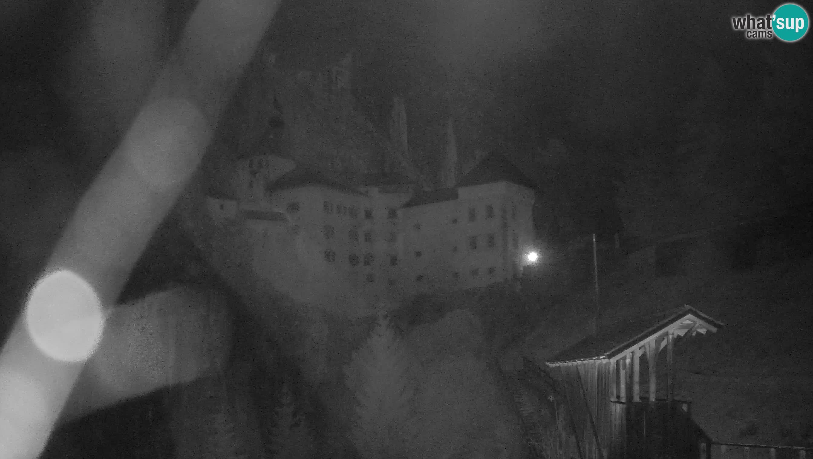 Live Webcam Höhlenburg Predjama – Postojna – Slowenien