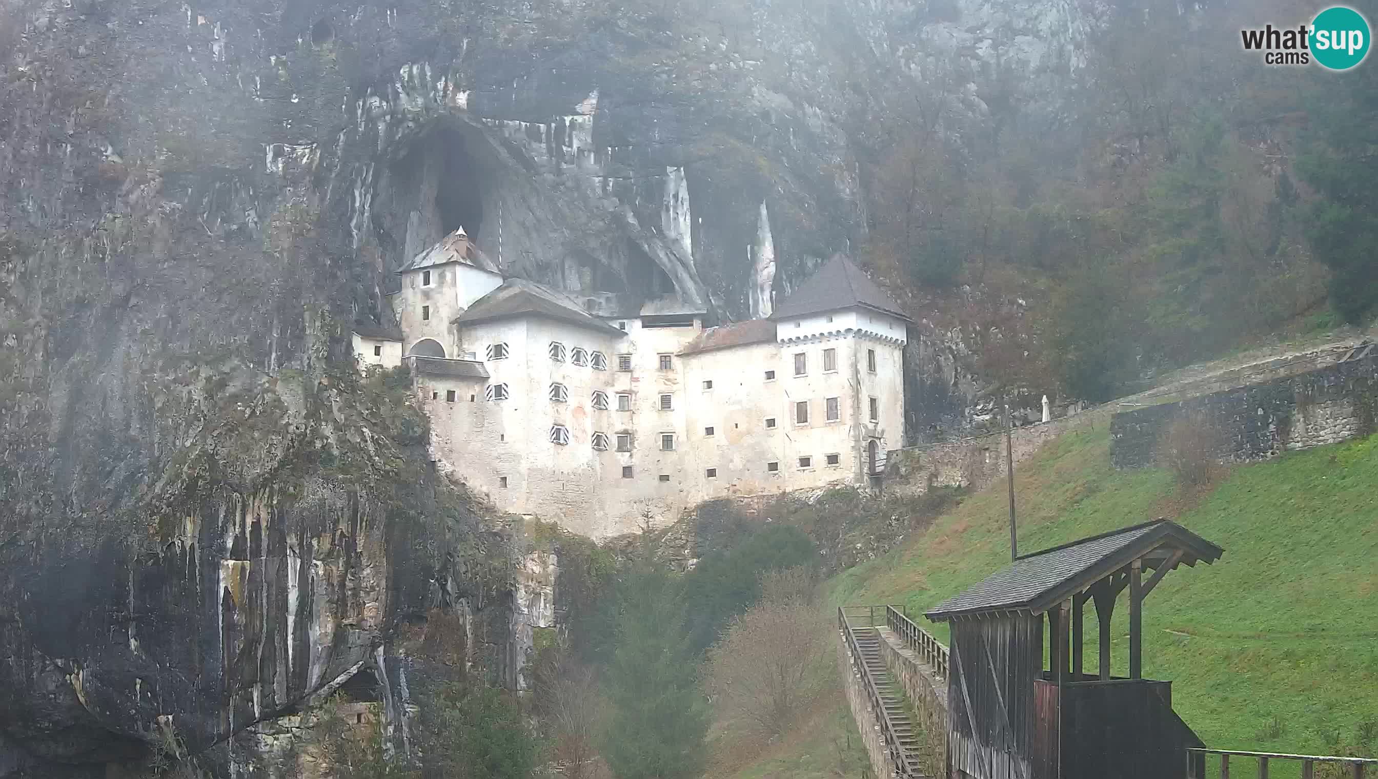 Live Webcam Castello di Predjama – Postumia – Slovenia