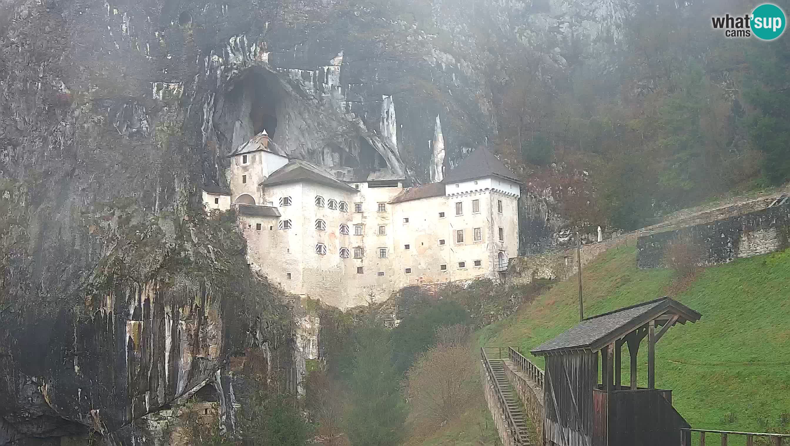 Live Webcam Höhlenburg Predjama – Postojna – Slowenien