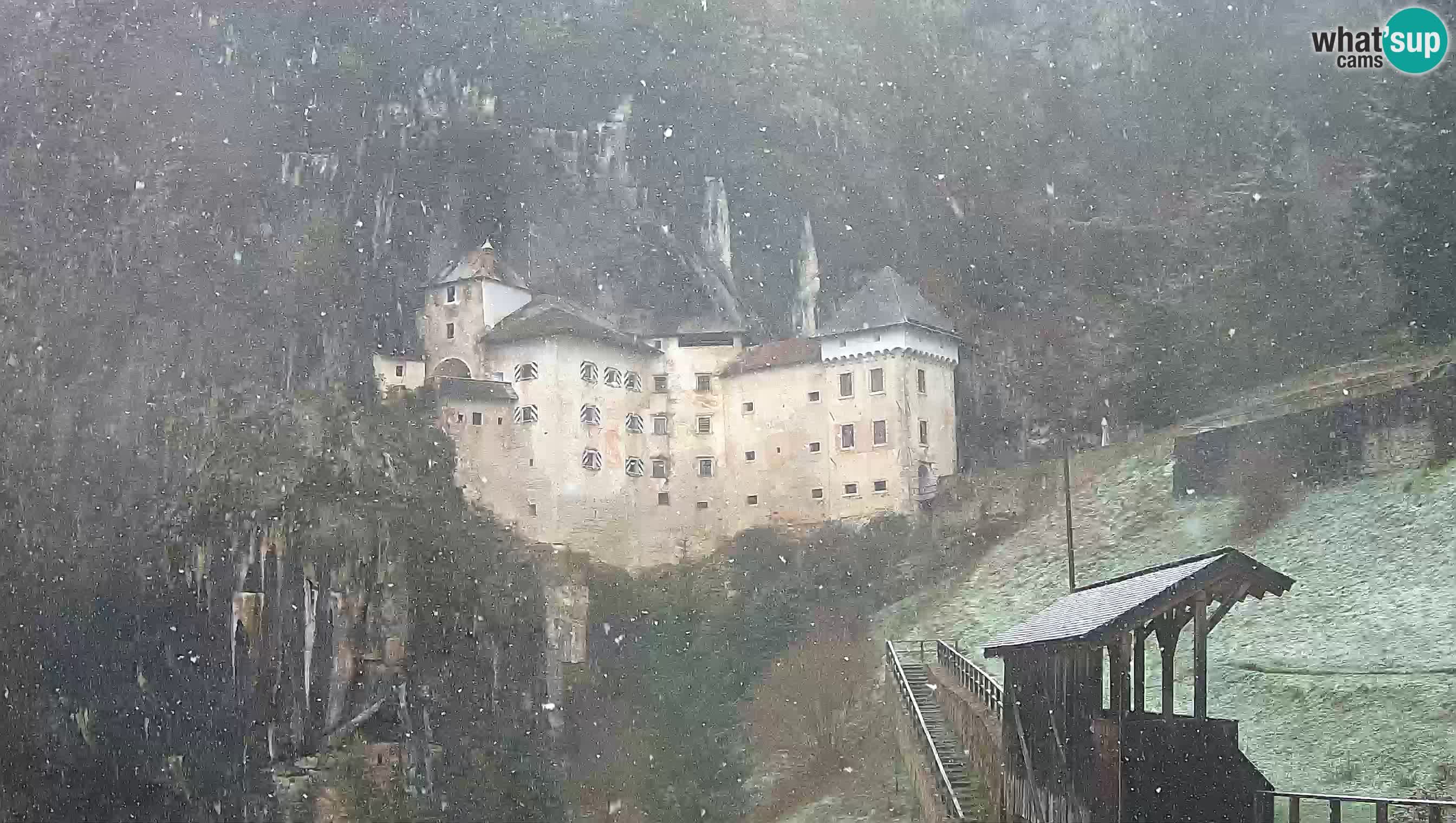 Live Webcam Höhlenburg Predjama – Postojna – Slowenien